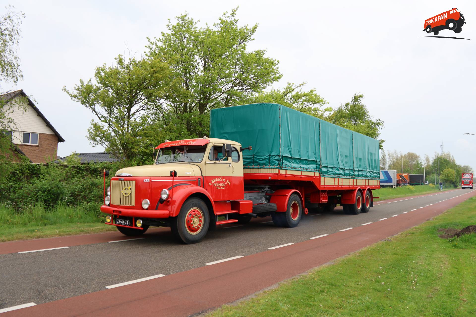 Volvo L495 machine op HAV N-H rit