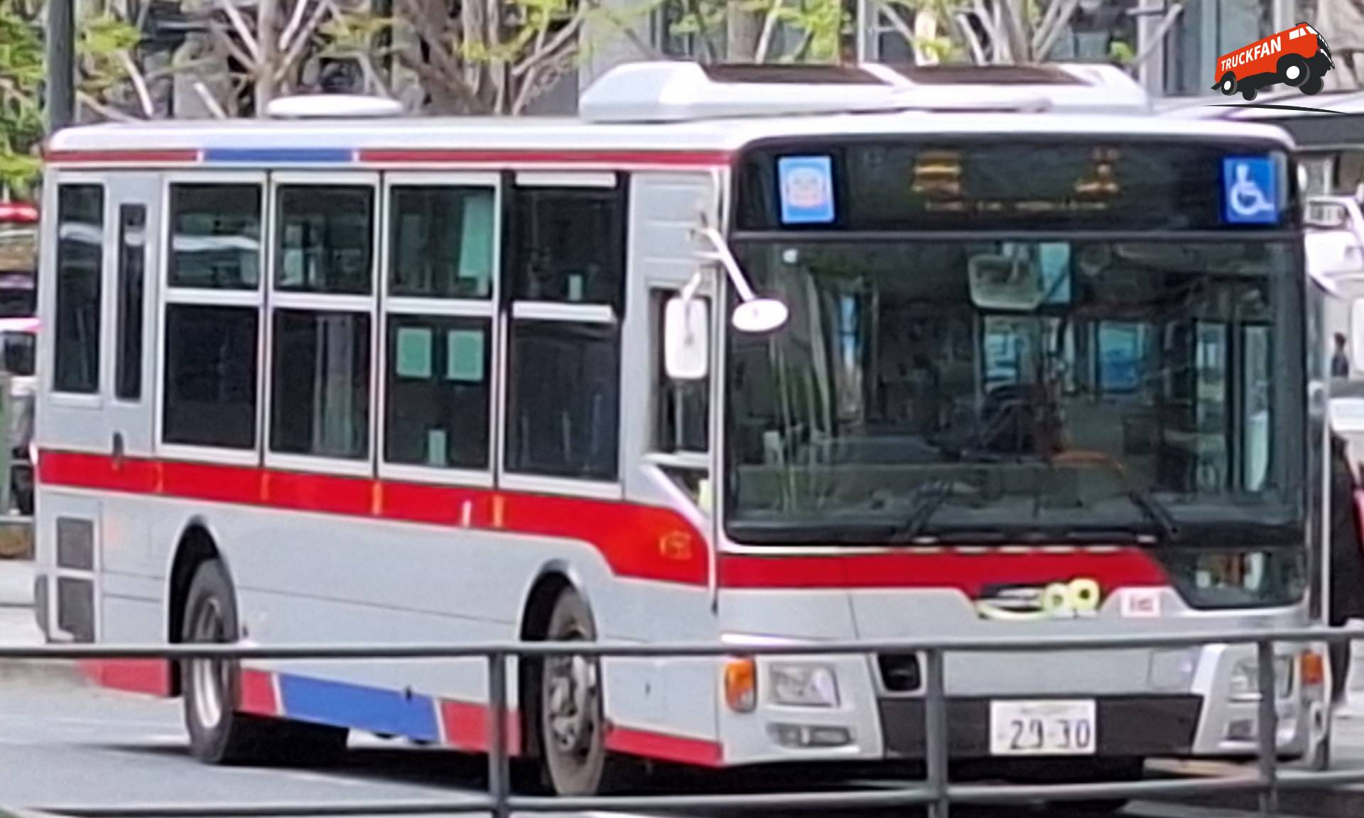 Mitsubishi Fuso Aero Star MP38 bus