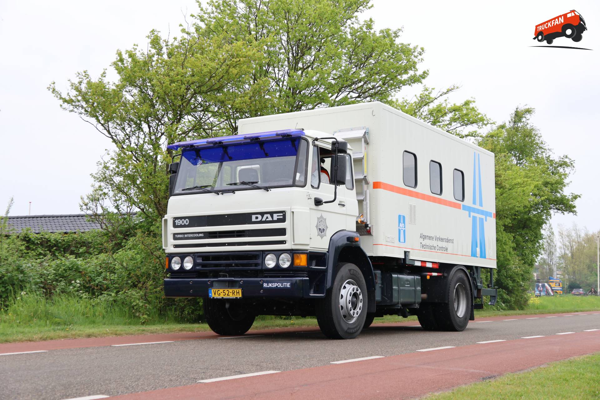 DAF 1900 vrachtwagen op HAV N-H rit