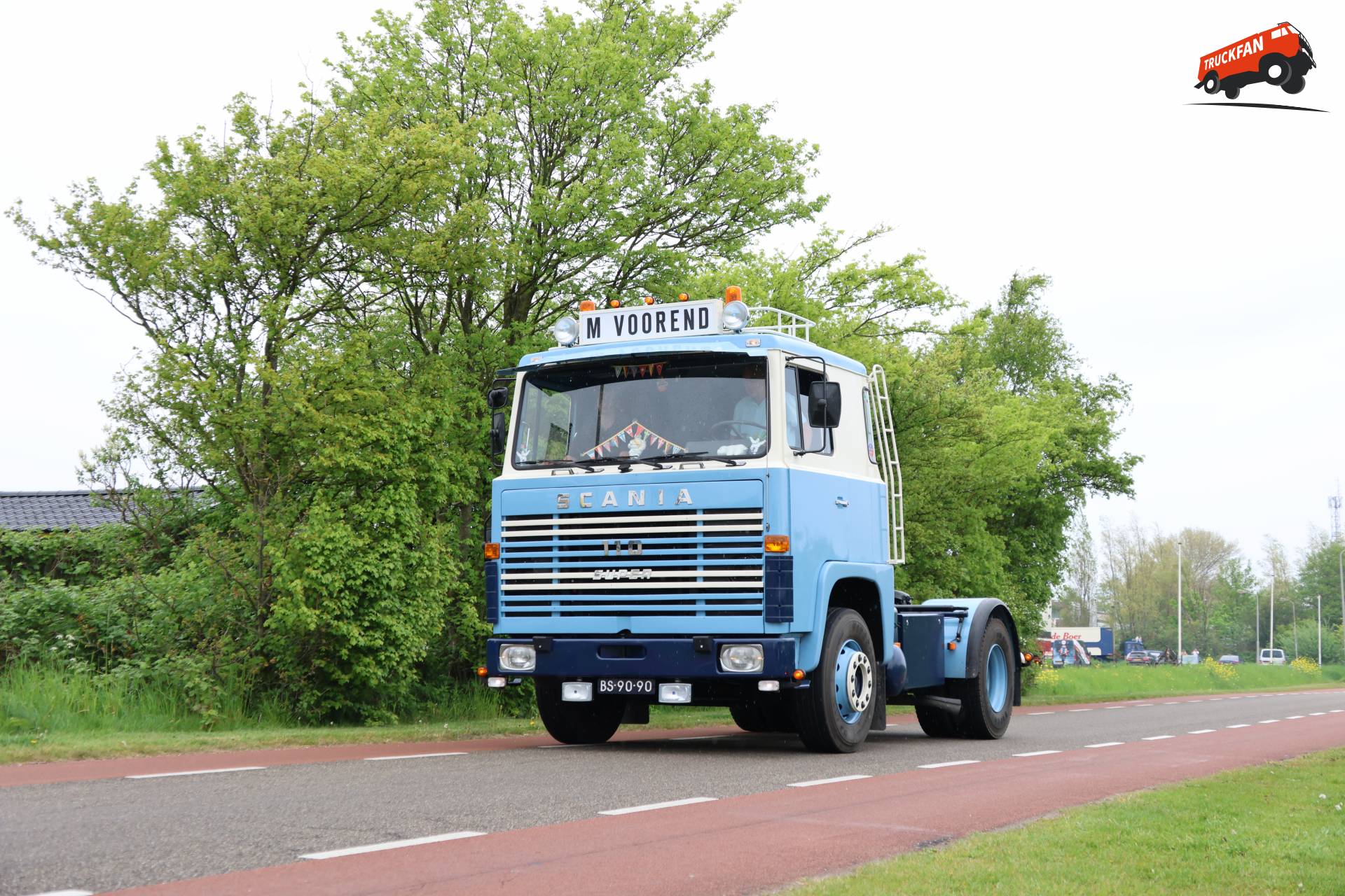 Scania 110 vrachtwagen van M Voorend