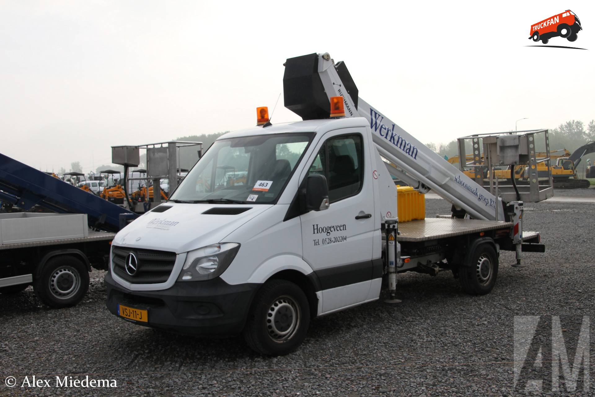 Mercedes-Benz Sprinter met Ruthmann hoogwerker in Moerdijk
