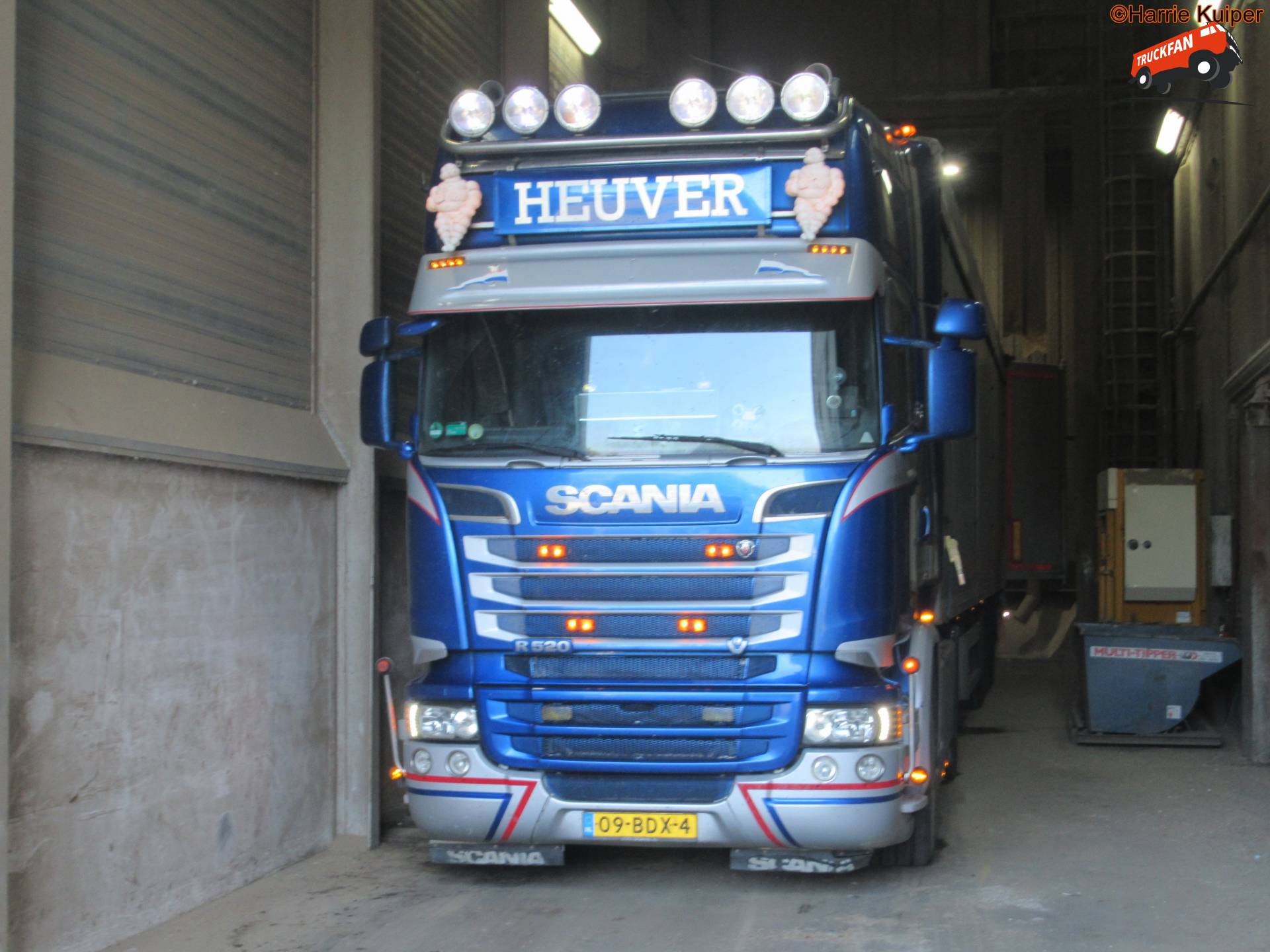 Scania R520 vrachtwagen in Emmen