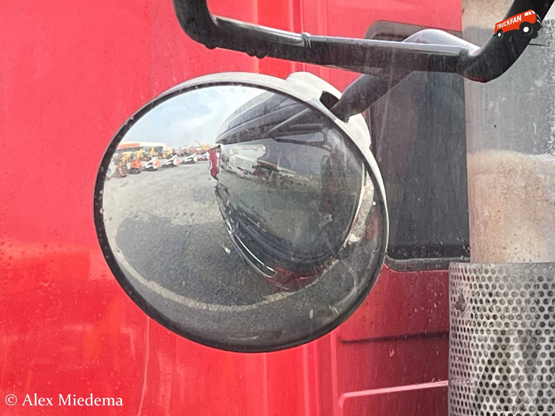 Truck ATP Truston met Weichai Diesel motor
