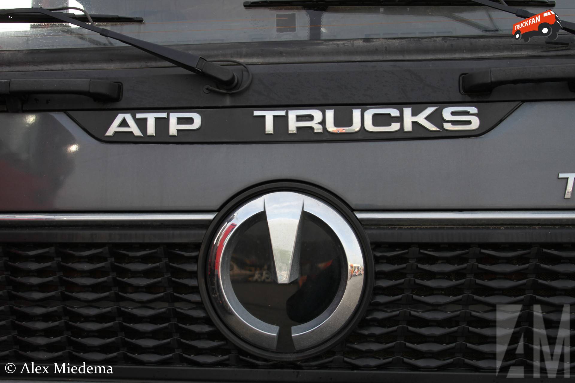 ATP Trucks Truston bij Benelux veiling Moerdijk