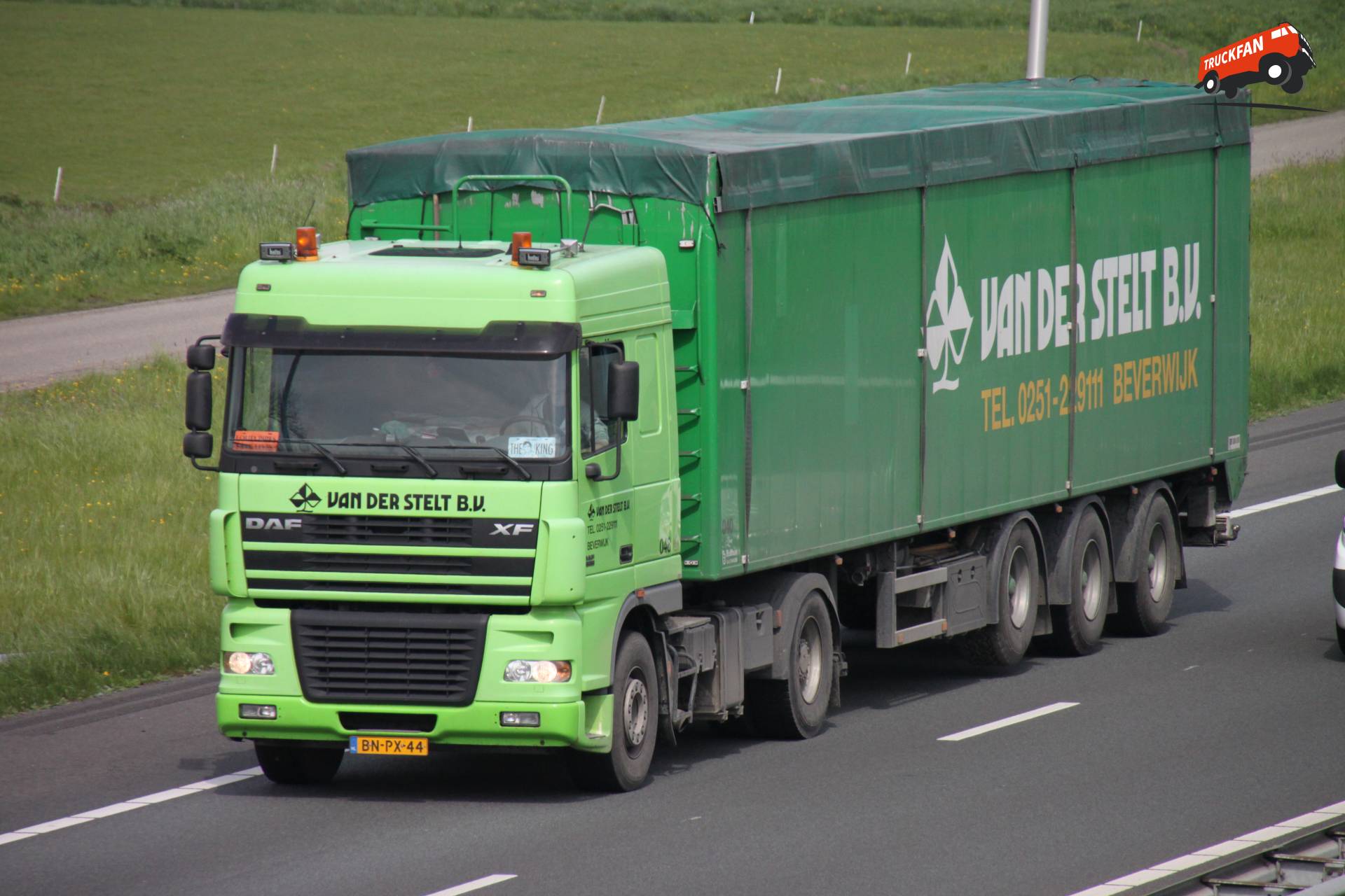 DAF XF95 vrachtwagen van vd Stelt