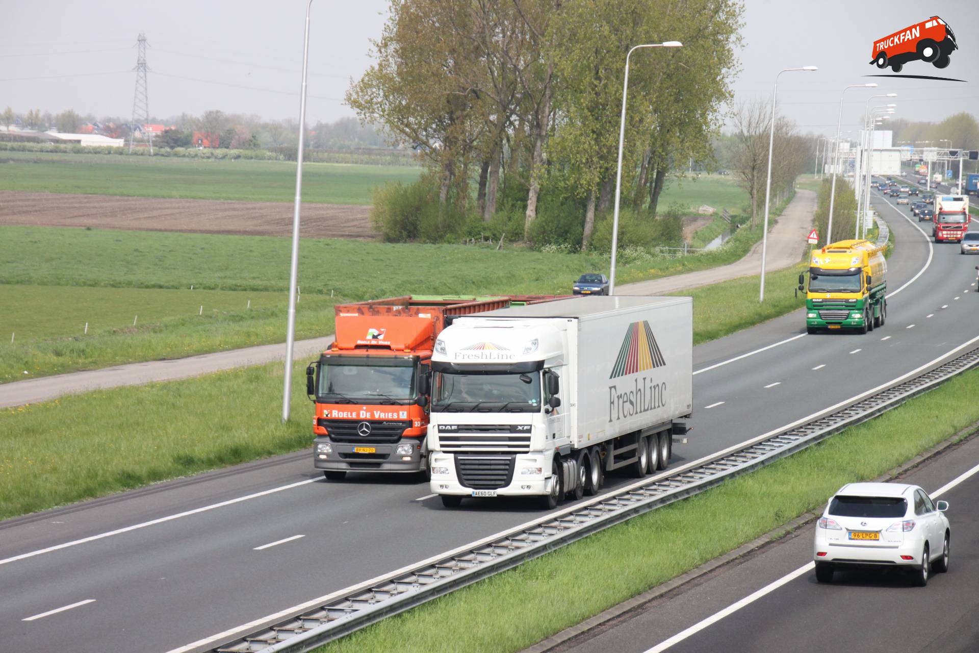 DAF XF105 truck van FreshLinc