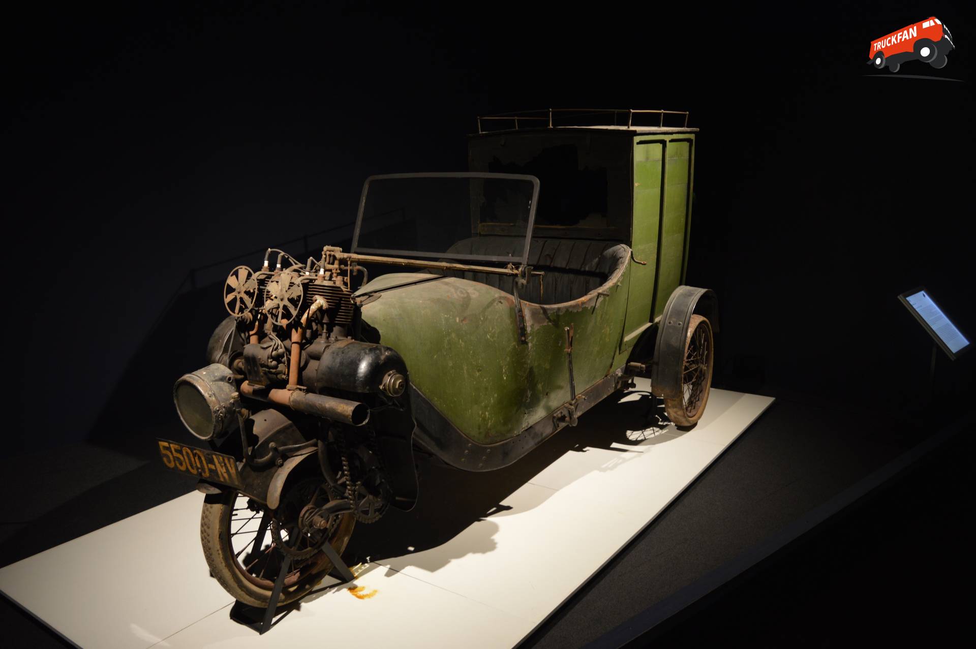 Phänomobil bestelwagen uit 1912 in Louwman Museum