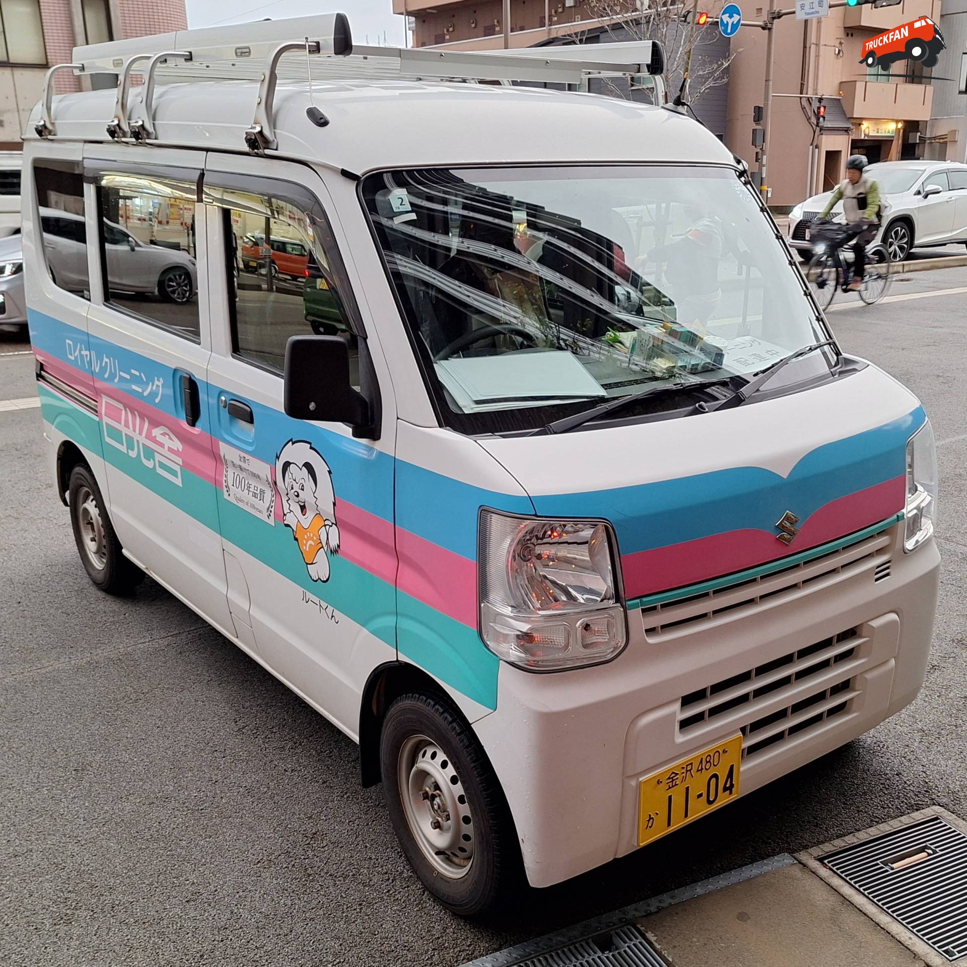 Suzuki Every met geel kenteken in Kanazawa