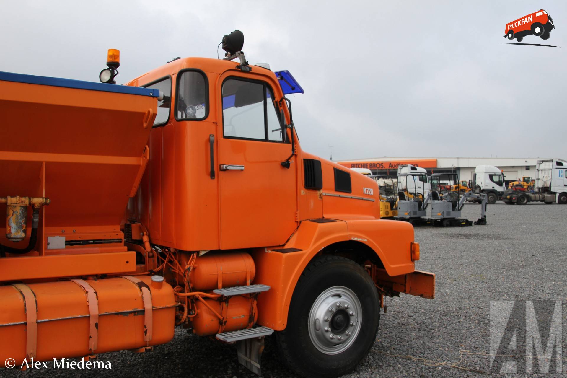 Volvo N7 truck met 6-cilinder dieselmotor