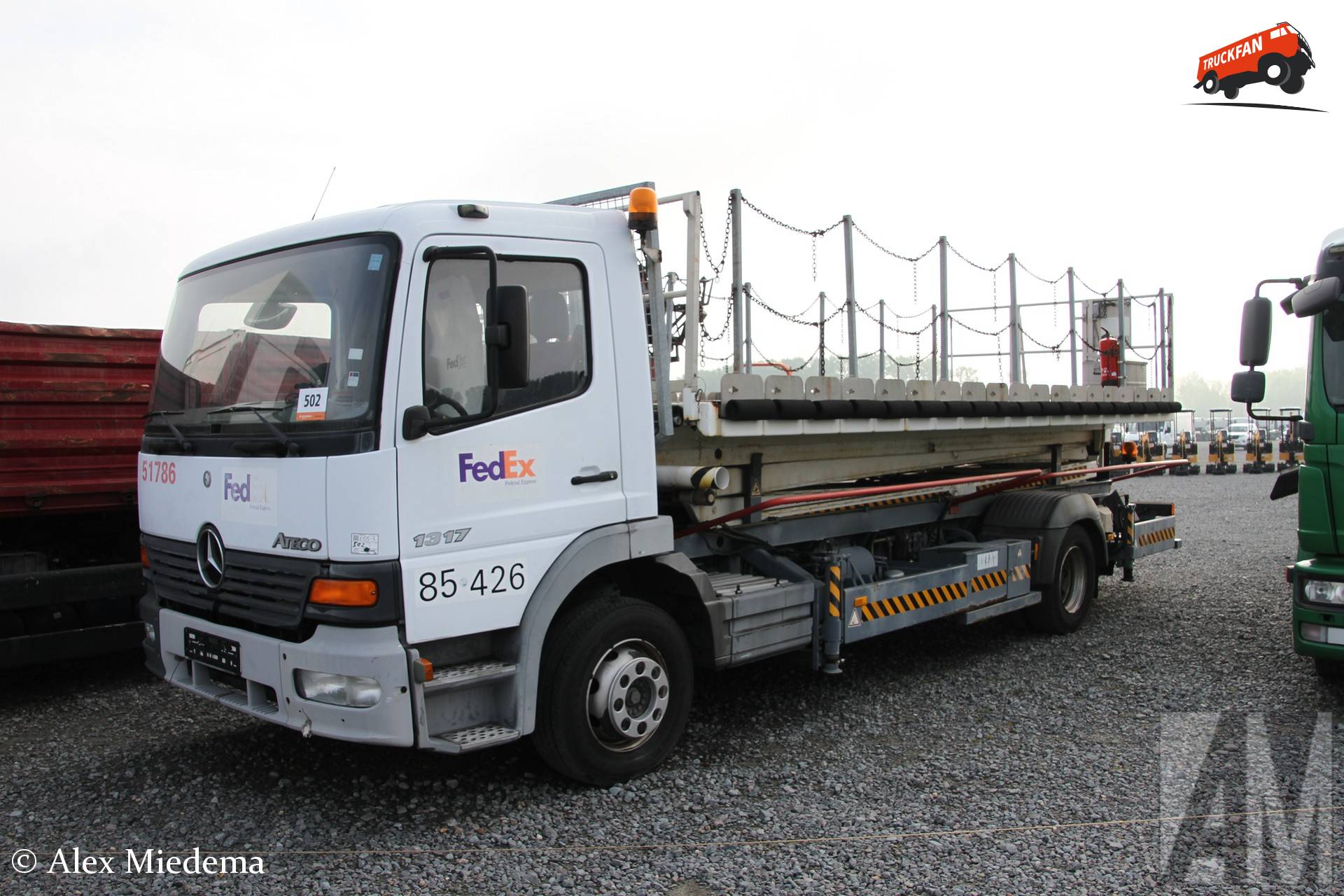 Mercedes-Benz Atego 1317 met Doll hoogwerker