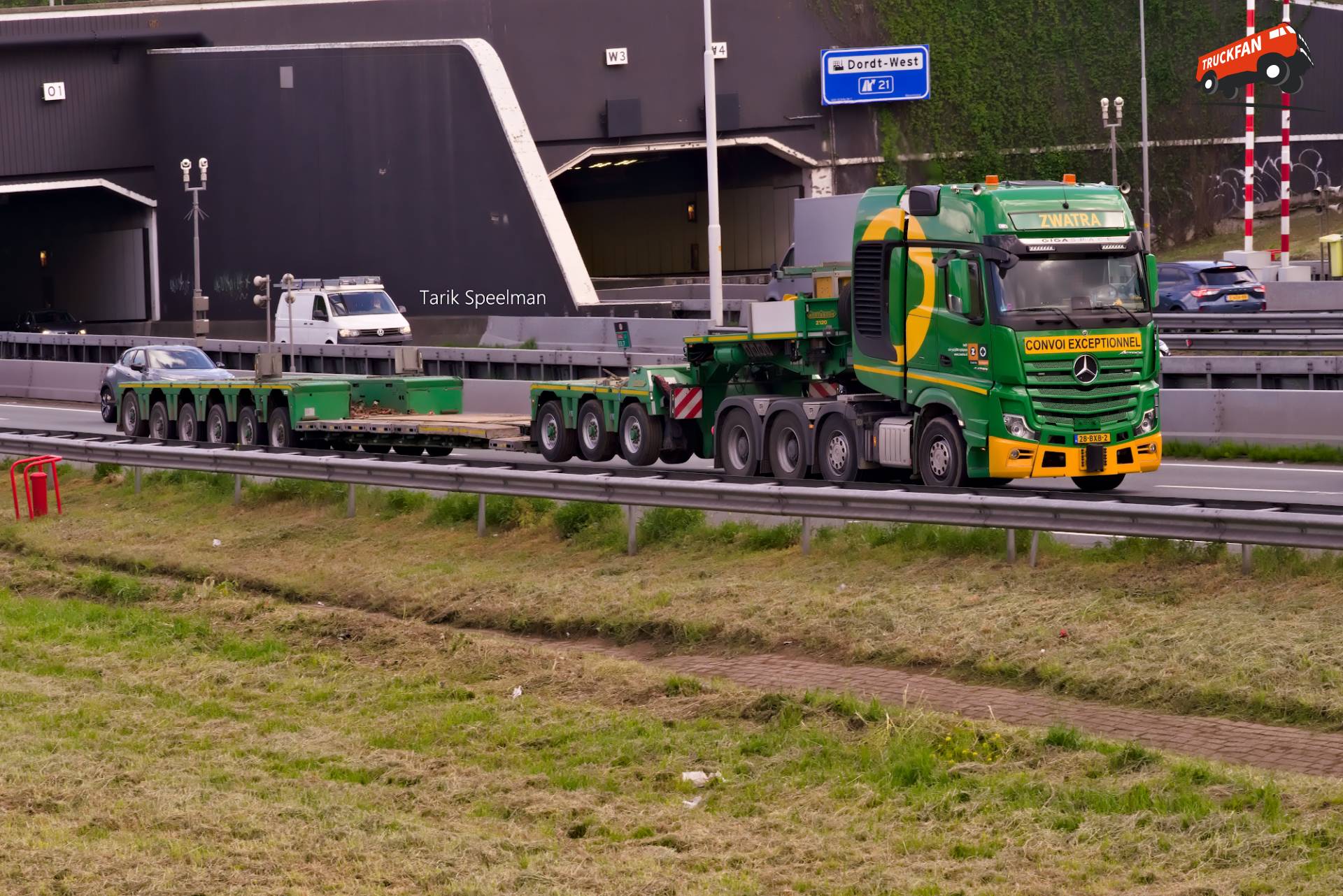 Mercedes-Benz Actros MP5 truck on the A16