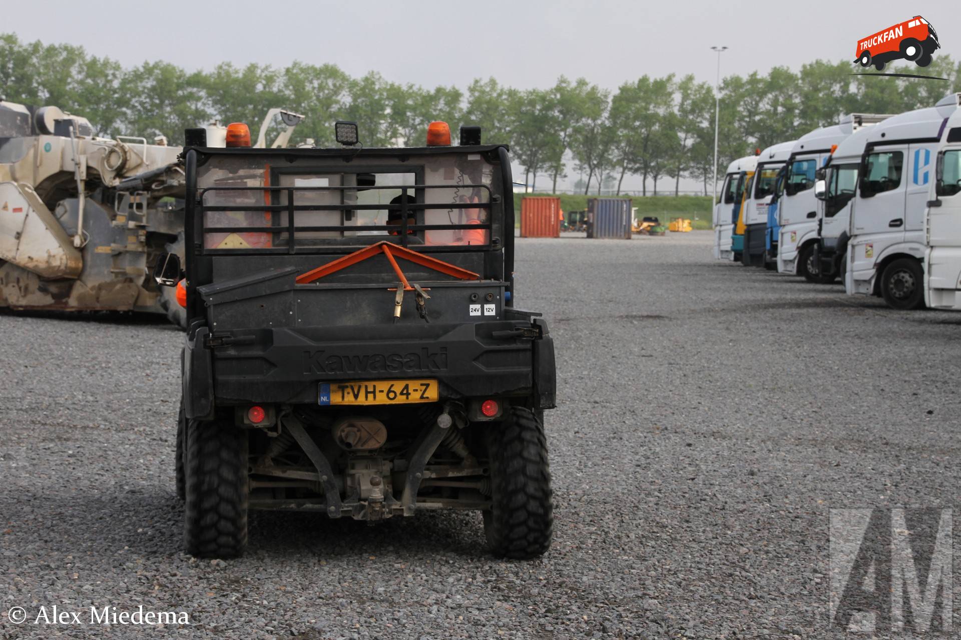 Kawasaki Mule servicevoertuig op veilingterrein