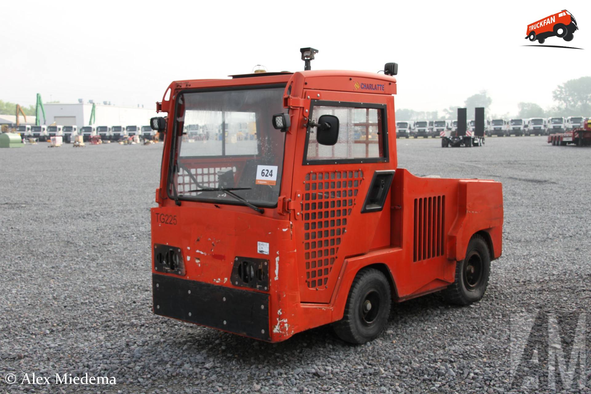 Charlatte bagagetrekker model TG225 in Moerdijk