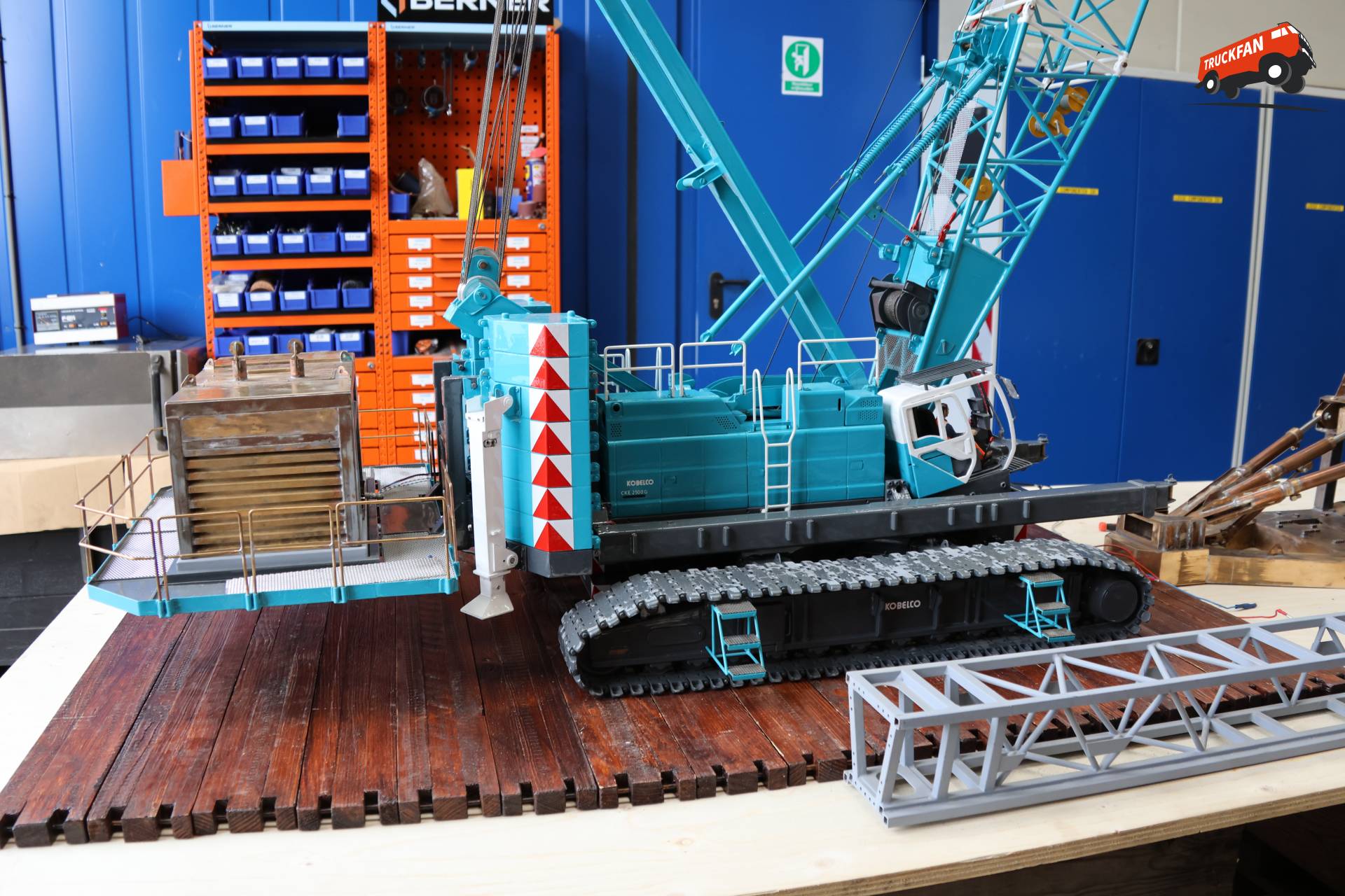 Kobelco rupskraan radiografisch schaalmodel