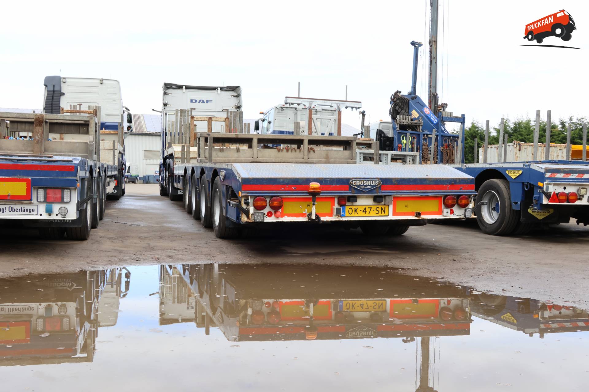 Broshuis trailer at the open day of 't Hek