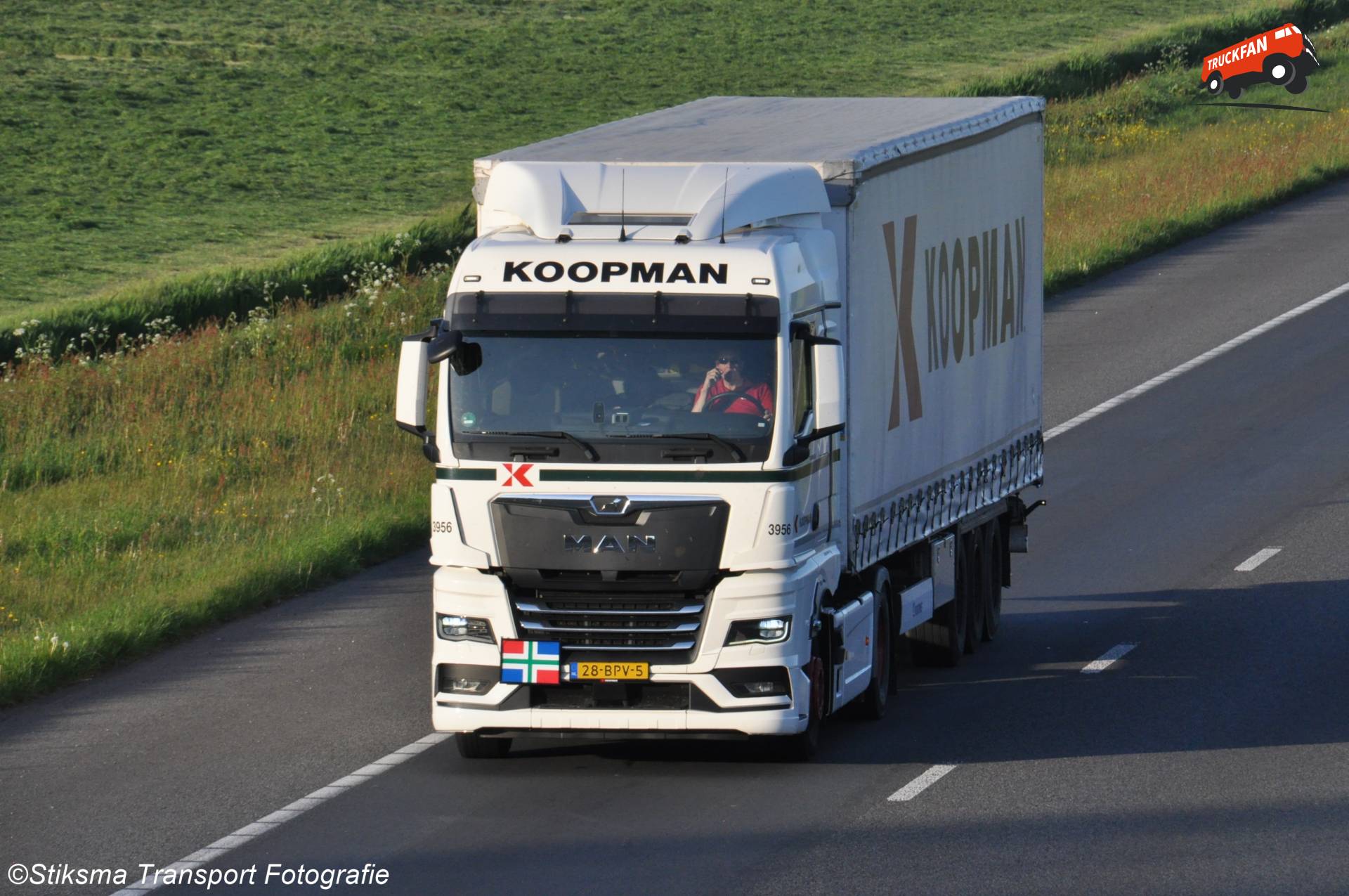 MAN TGX truck van Koopman