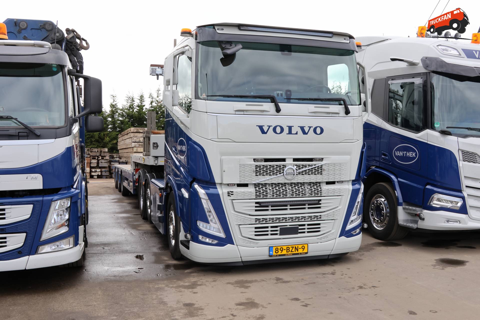 Volvo FH truck at van 't Hek open day