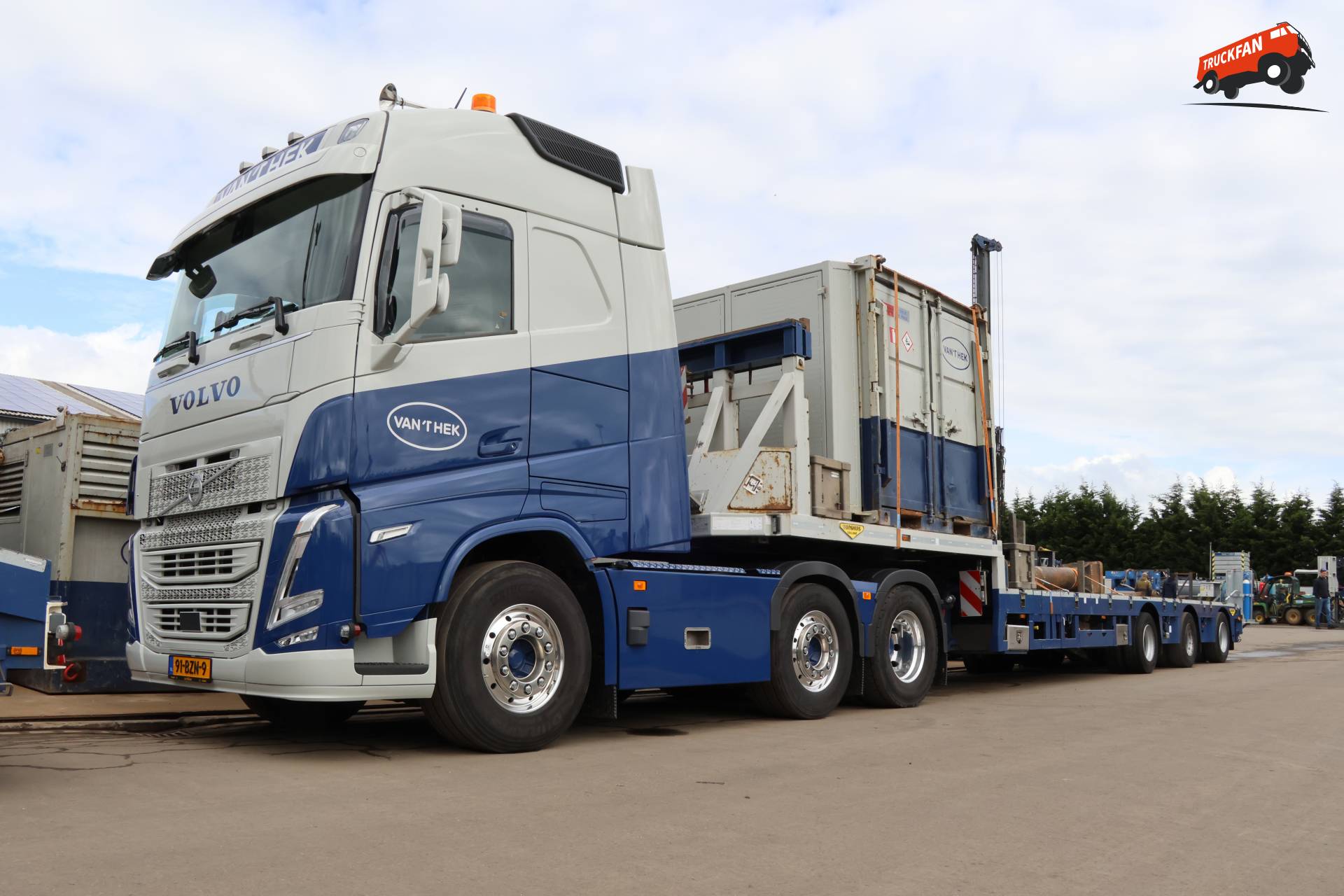 Volvo FH truck van Gebr. van 't Hek B.V.