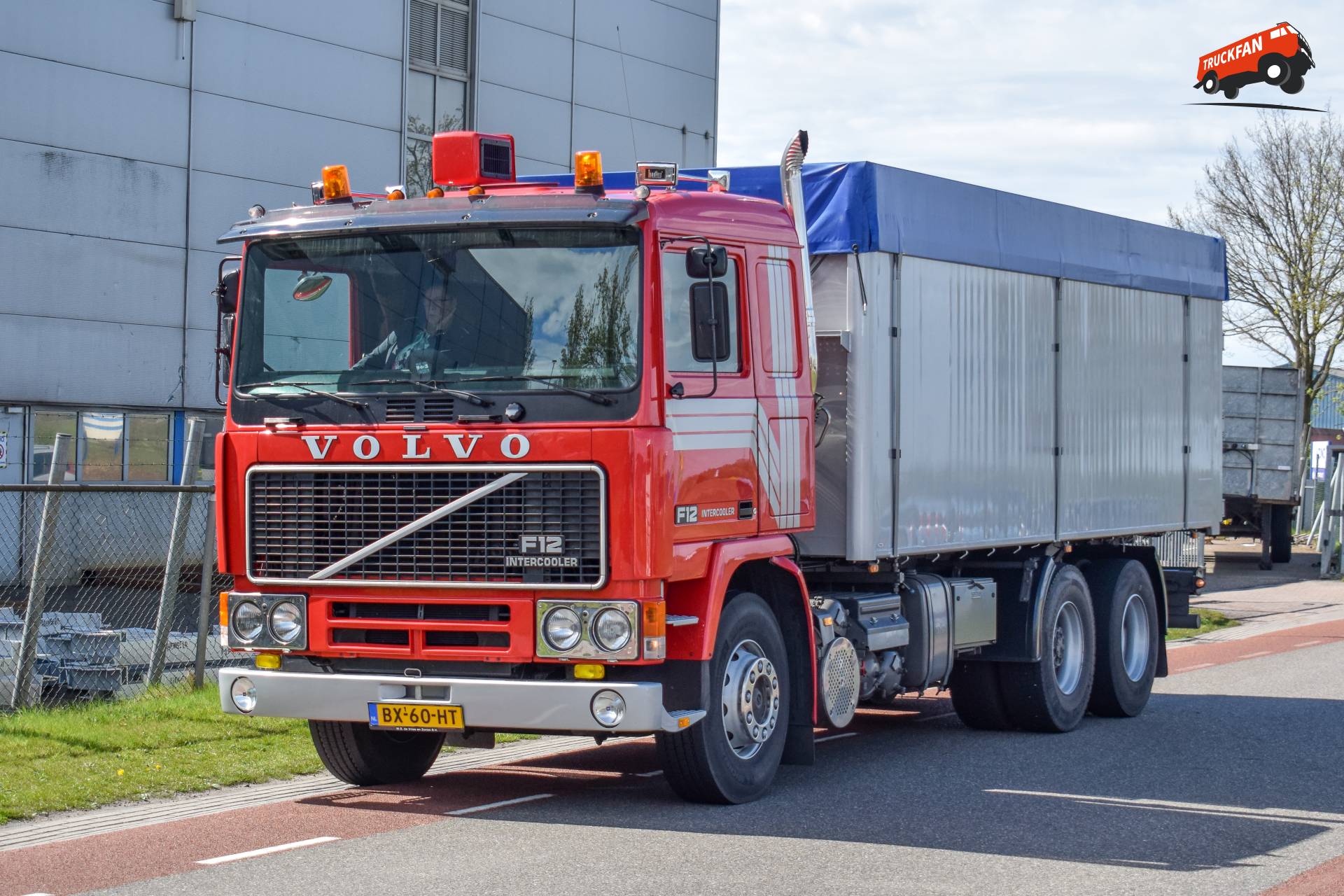Volvo F12 Intercooler De Vries Beetgum