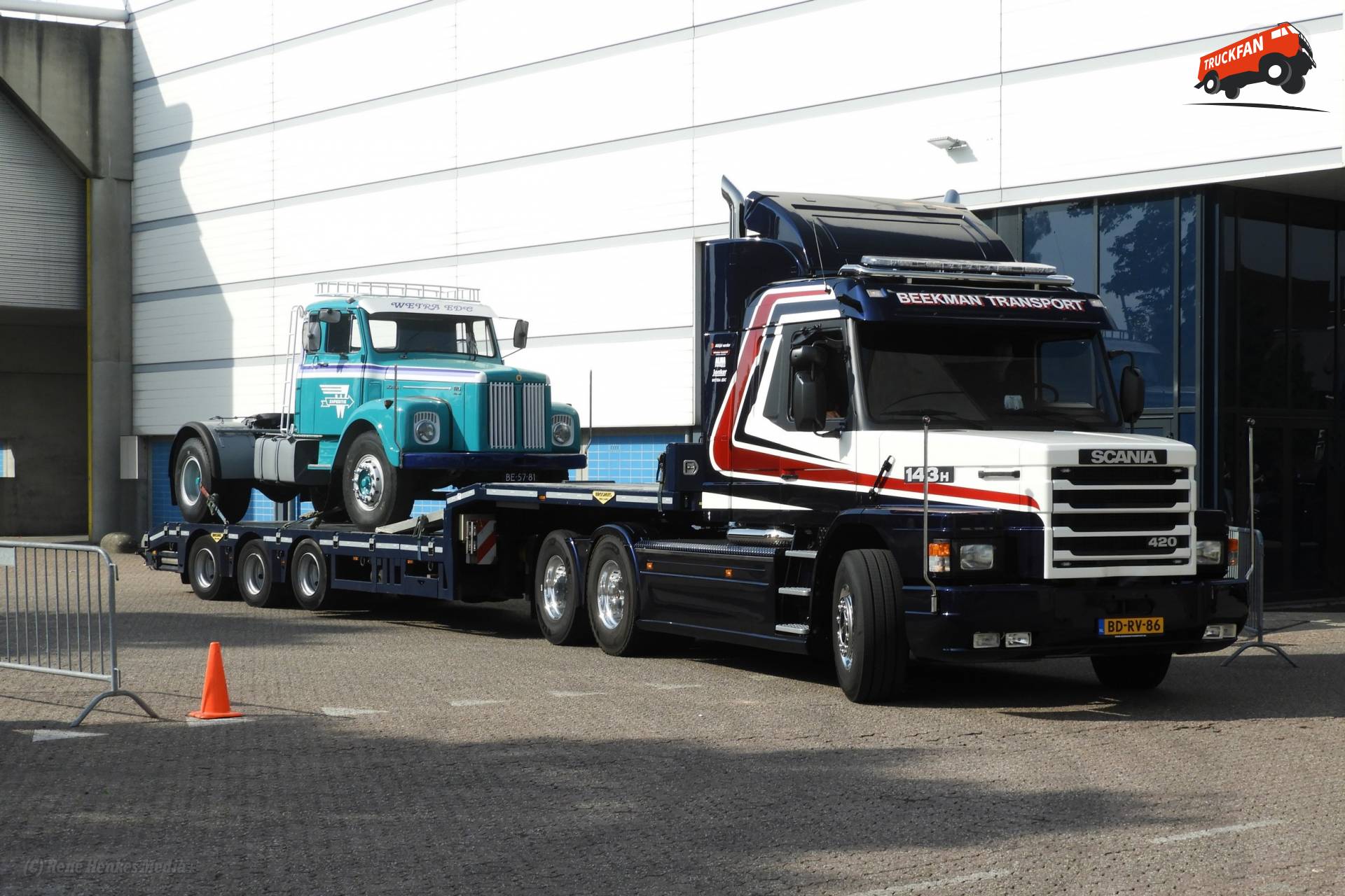 Scania T143 vrachtwagen op AutoClassiqa 2026 in Utrecht