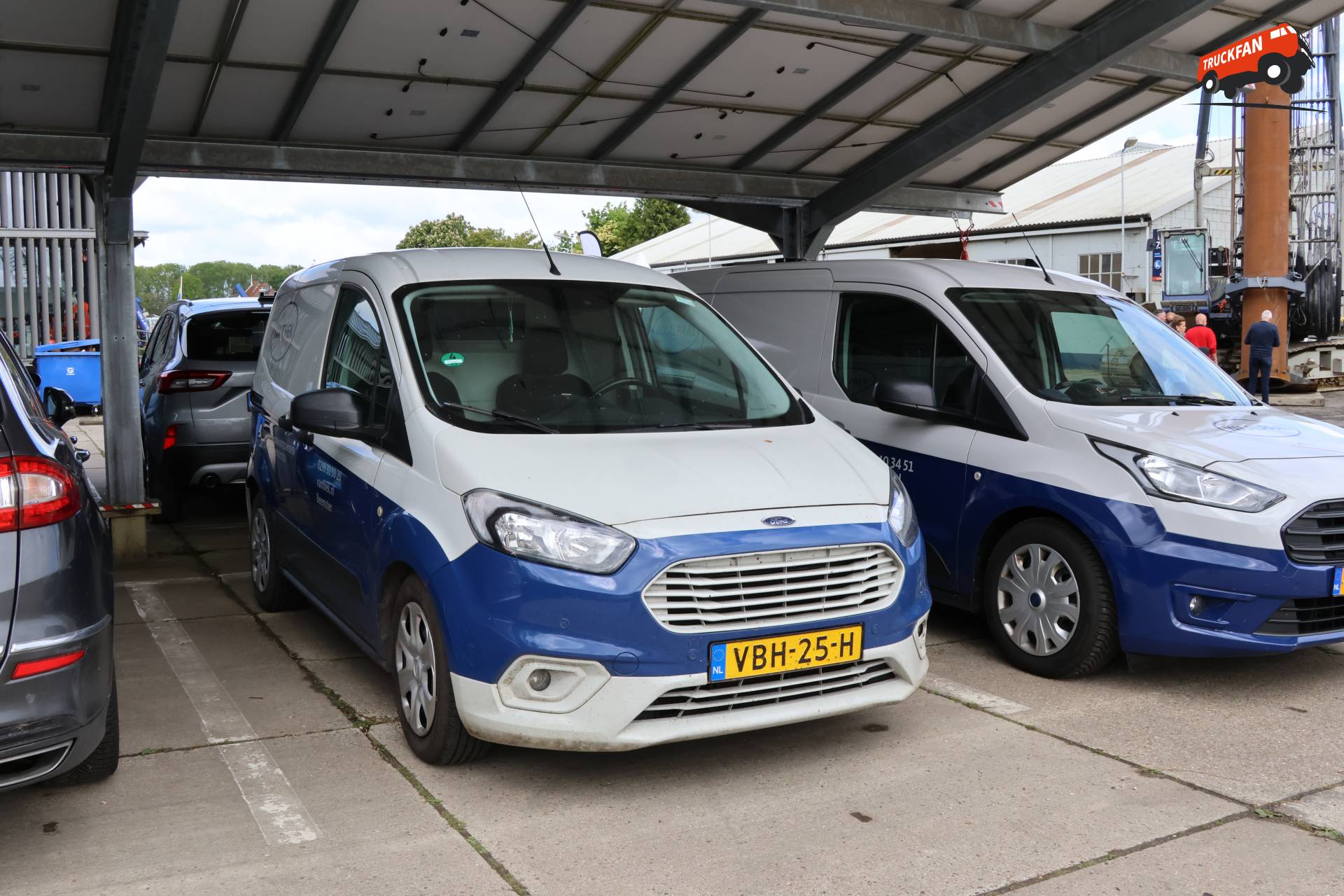 Ford Transit Courier bij Open dag van 't Hek