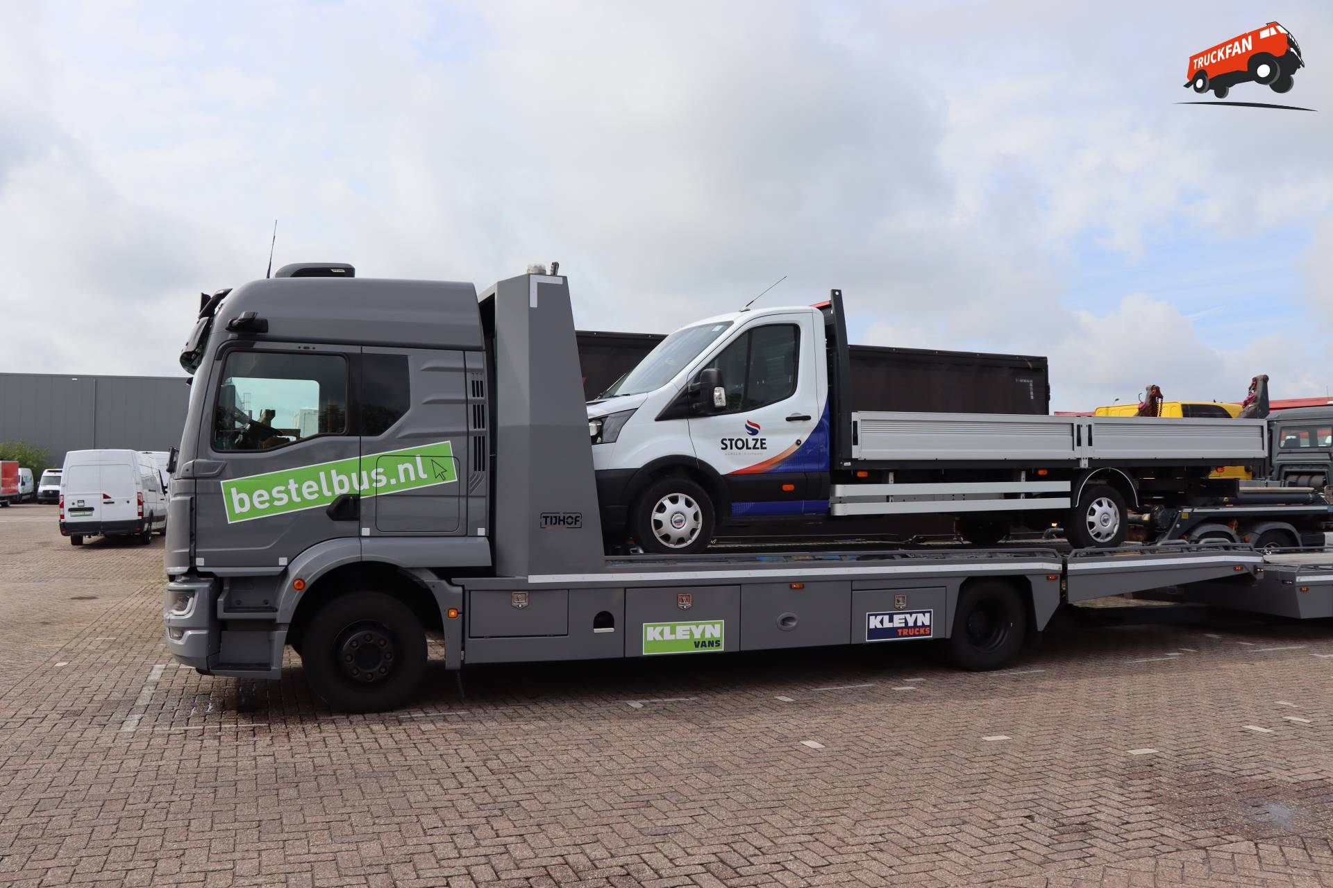 MAN TGM 4e generatie met Ford Transit