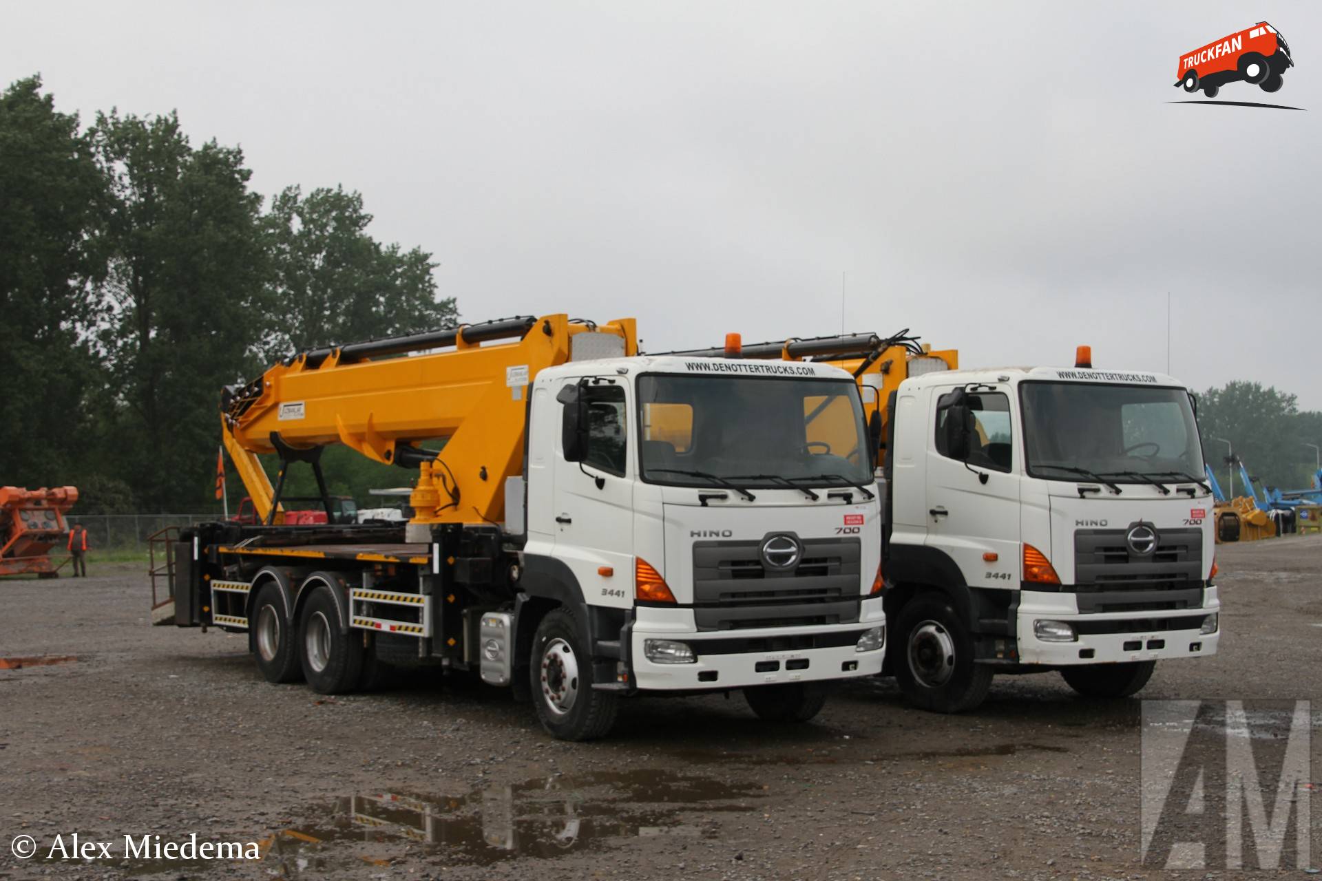 Uzmanlar Platform hoogwerker op Hino 700