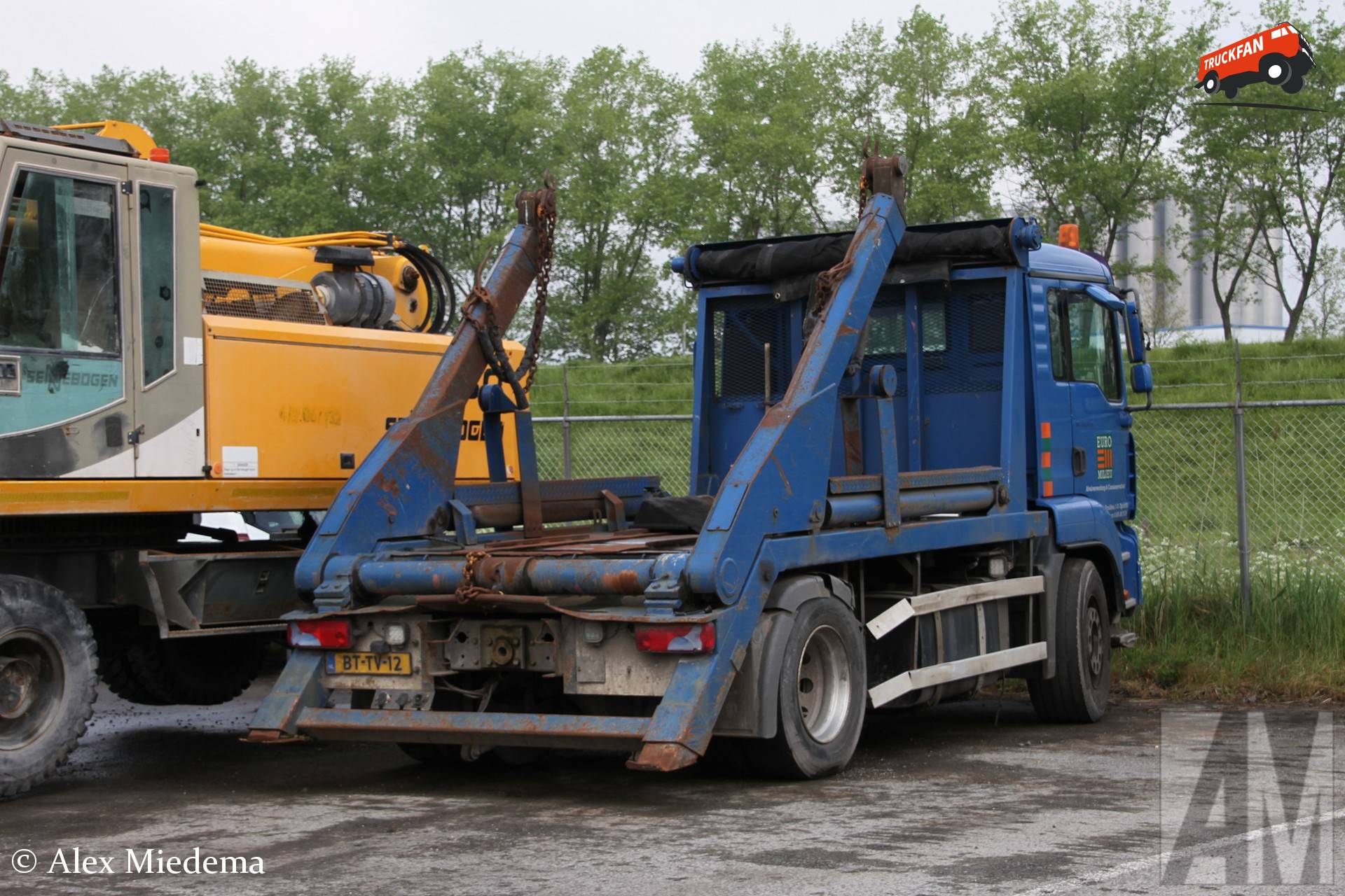 MAN TGA 18.320 4X2 BL truck
