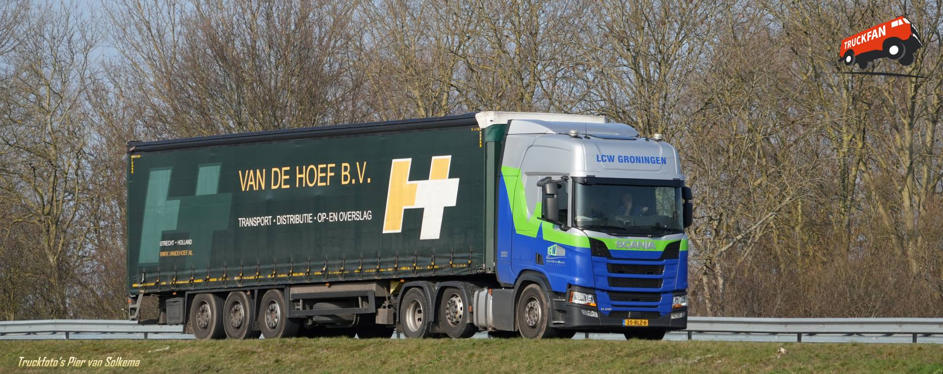 Scania S410 truck on the A7 near Sneek