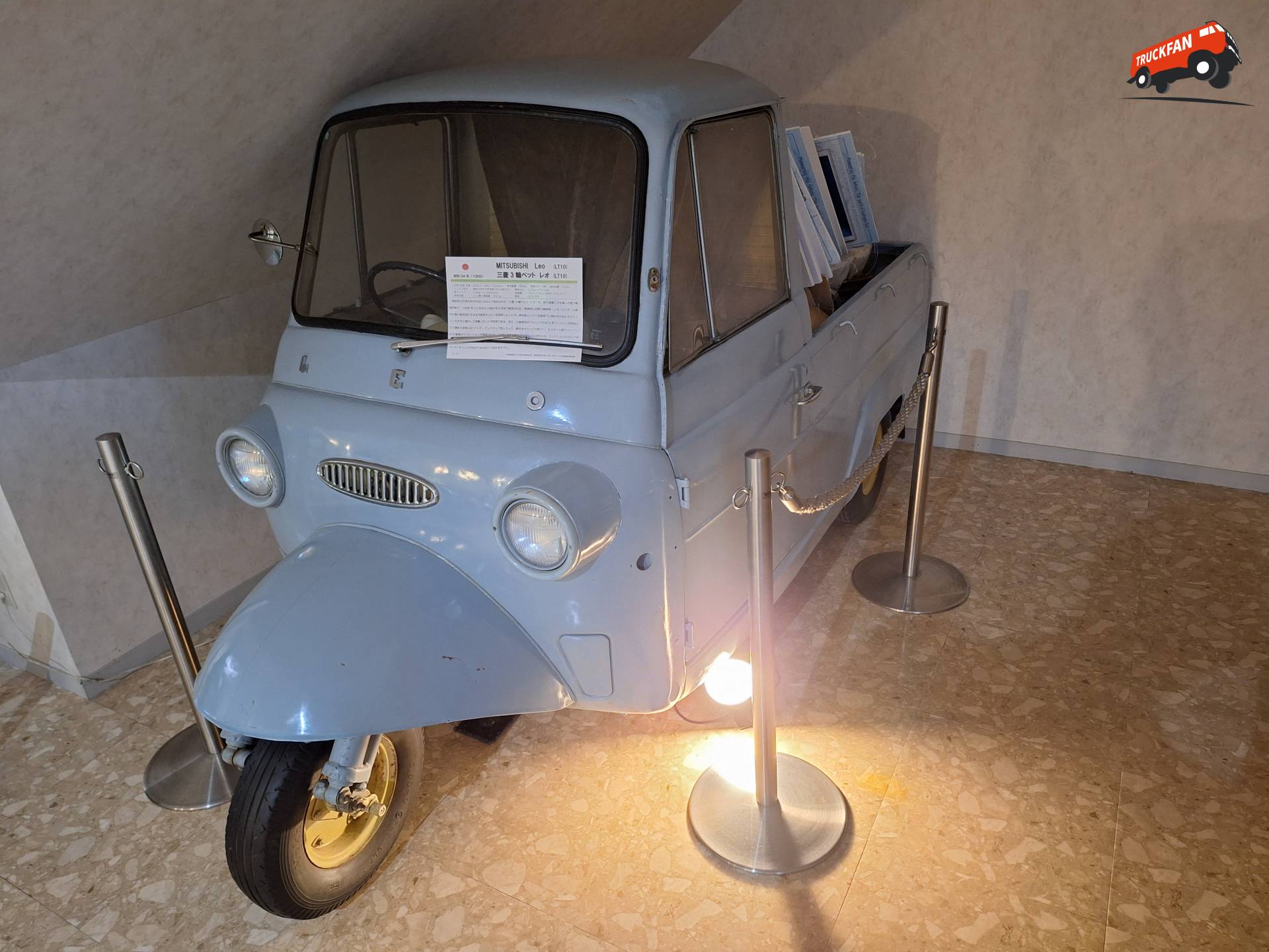 Mitsubishi Leo driewieler in Motorcar Museum Japan