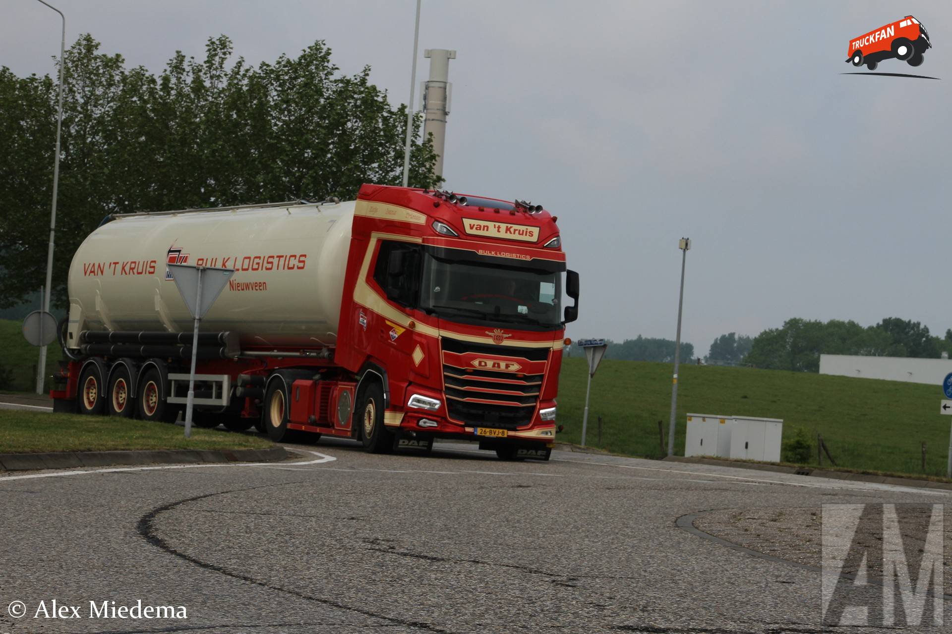 DAF XG+ 480 FT truck in Moerdijk