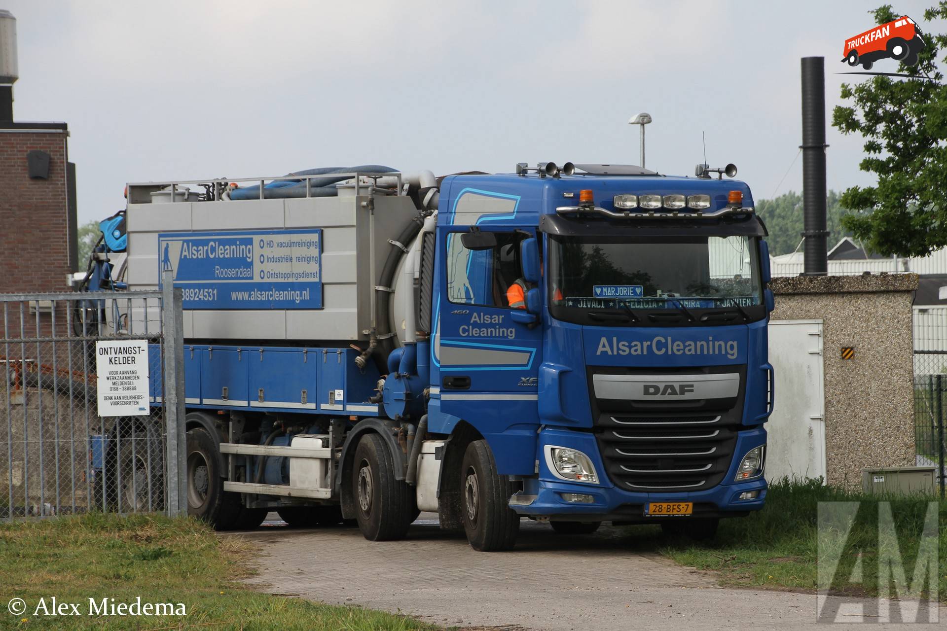 DAF XF vrachtwagen van Alsar Cleaning