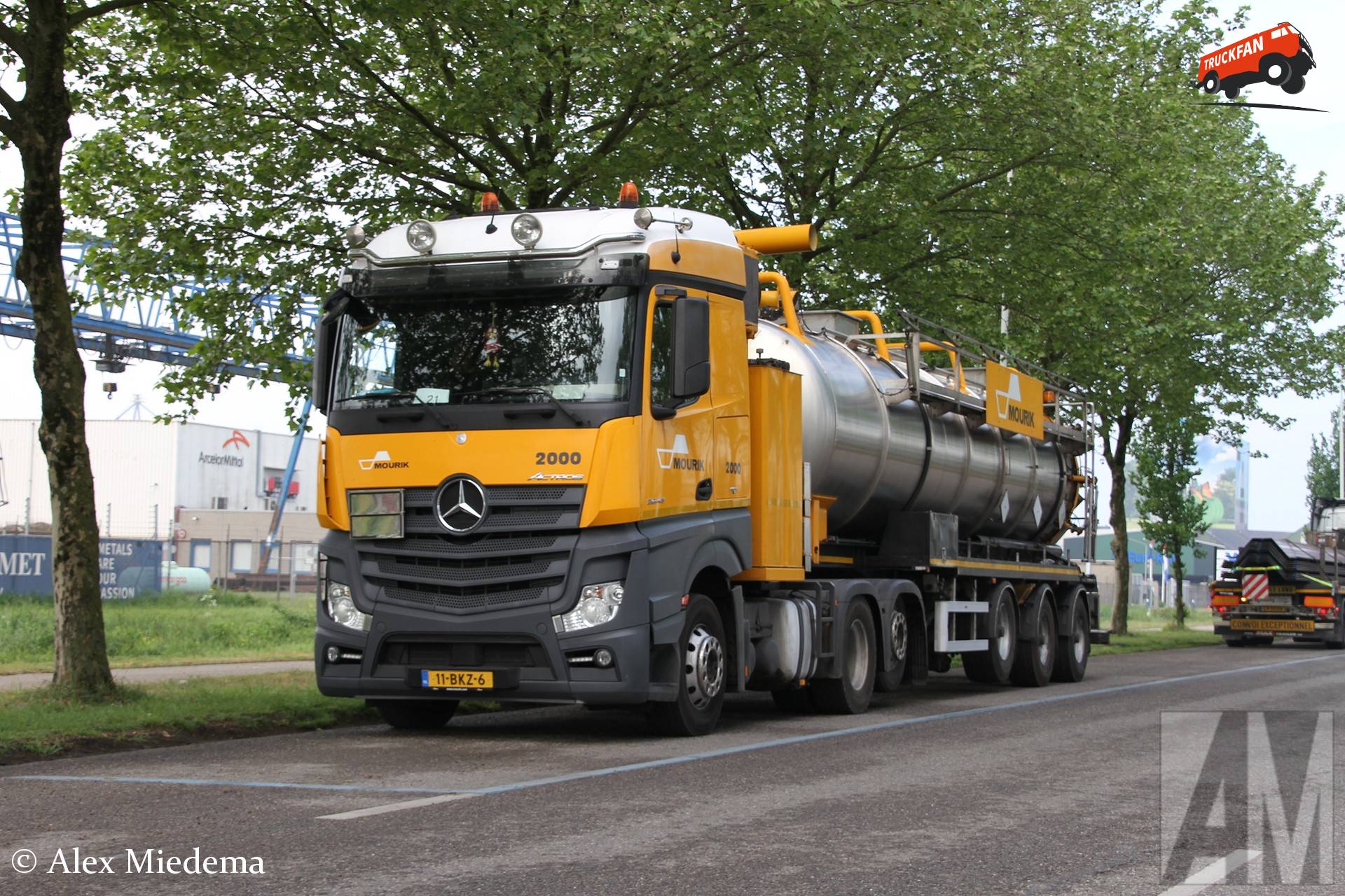 Mercedes-Benz Actros MP4 van Mourik Groot-Ammers B.V.