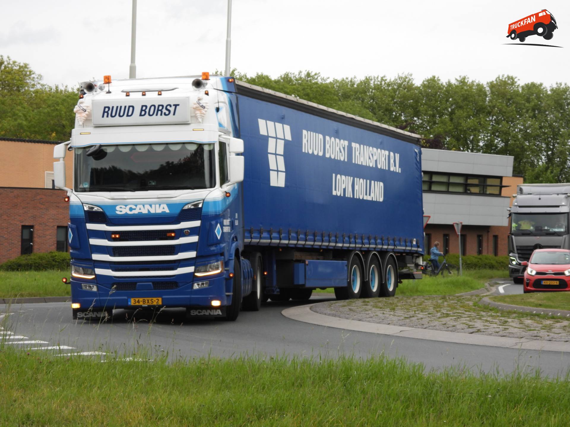 Scania R460 4x2 truck near Lopikerplein Schoonhoven