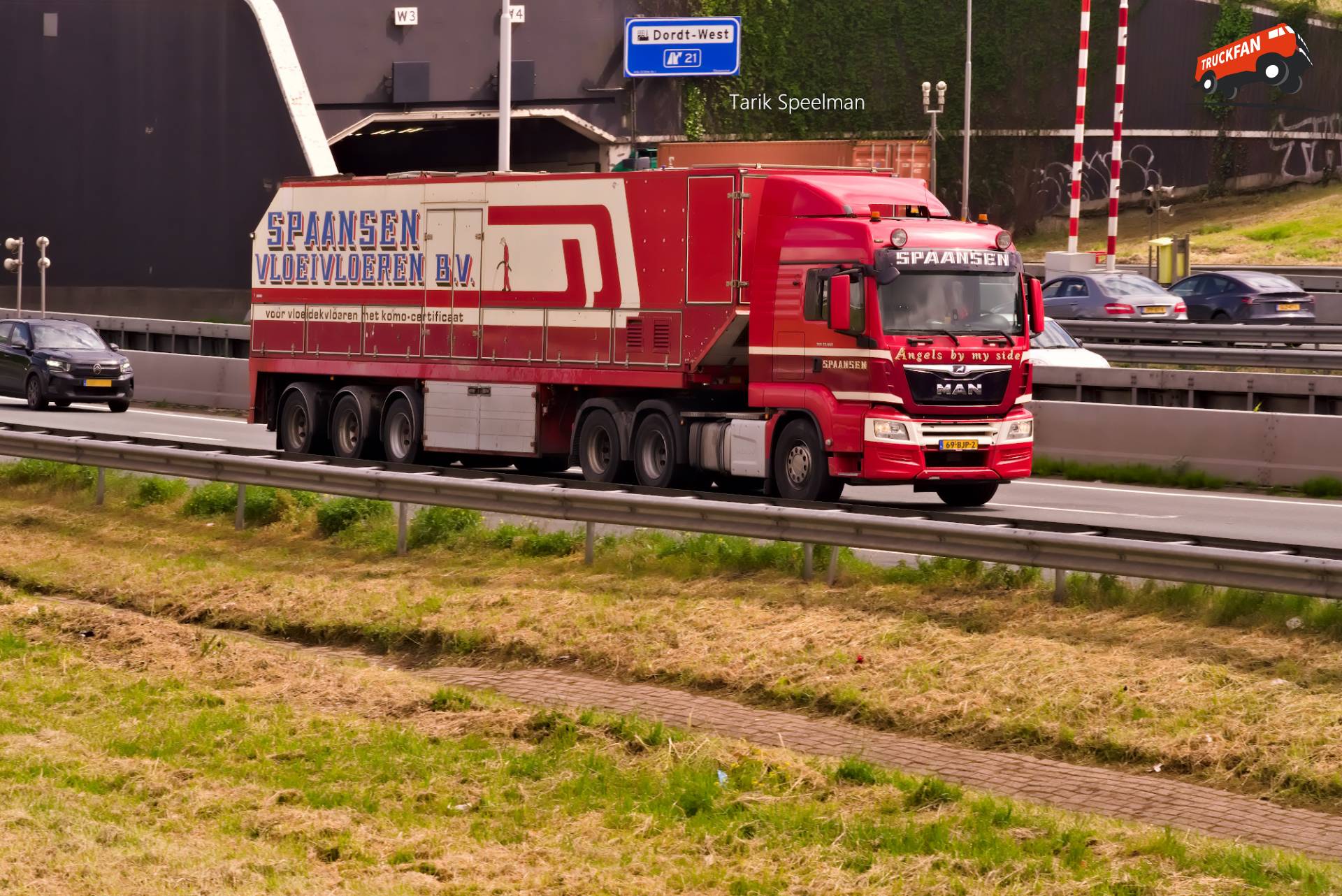 MAN TGS 2nd Gen Truck with Special Trailer on A16