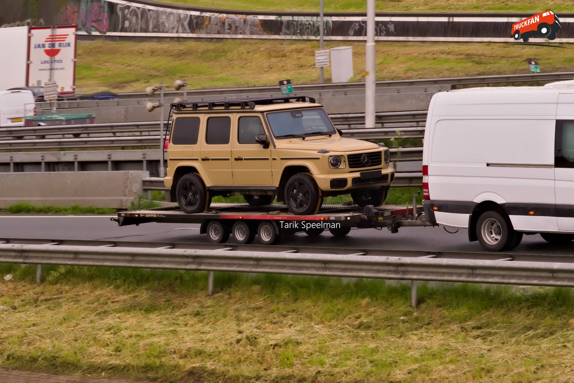Mercedes-Benz G-Klasse op de A16