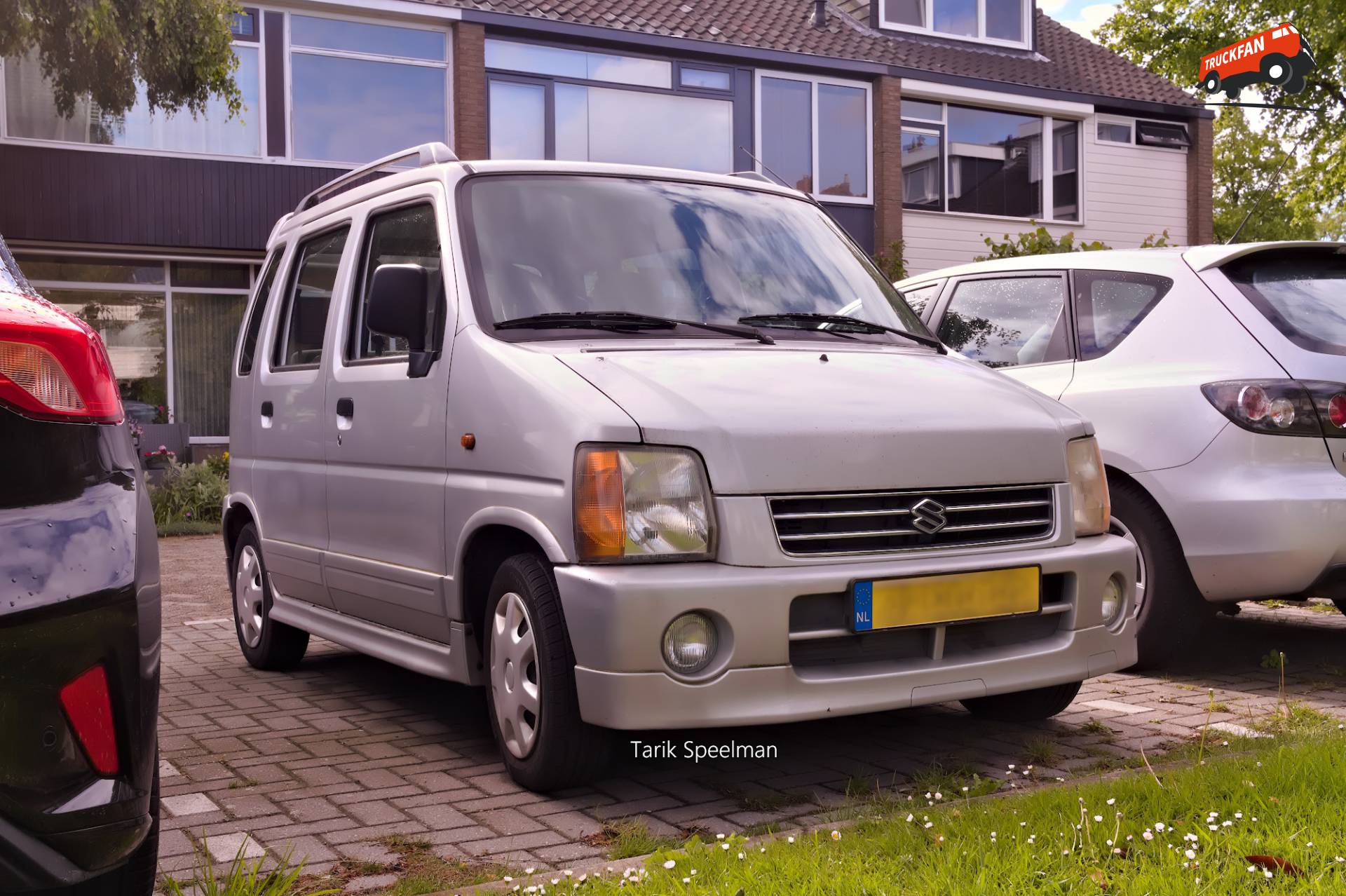 Suzuki Wagon-R personenauto in Hendrik-Ido-Ambacht