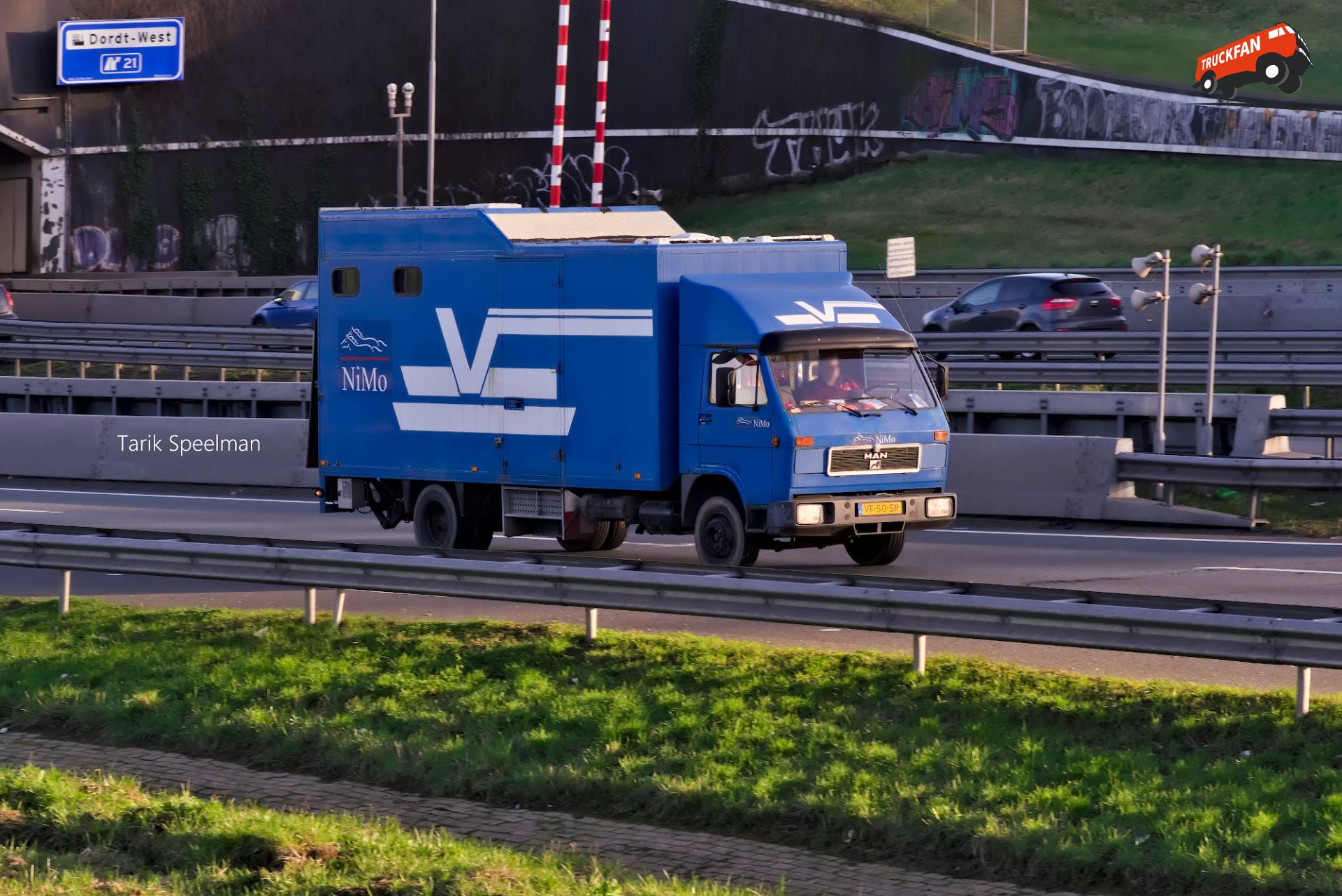 MAN L90 vrachtwagen met kenteken VF-50-SR