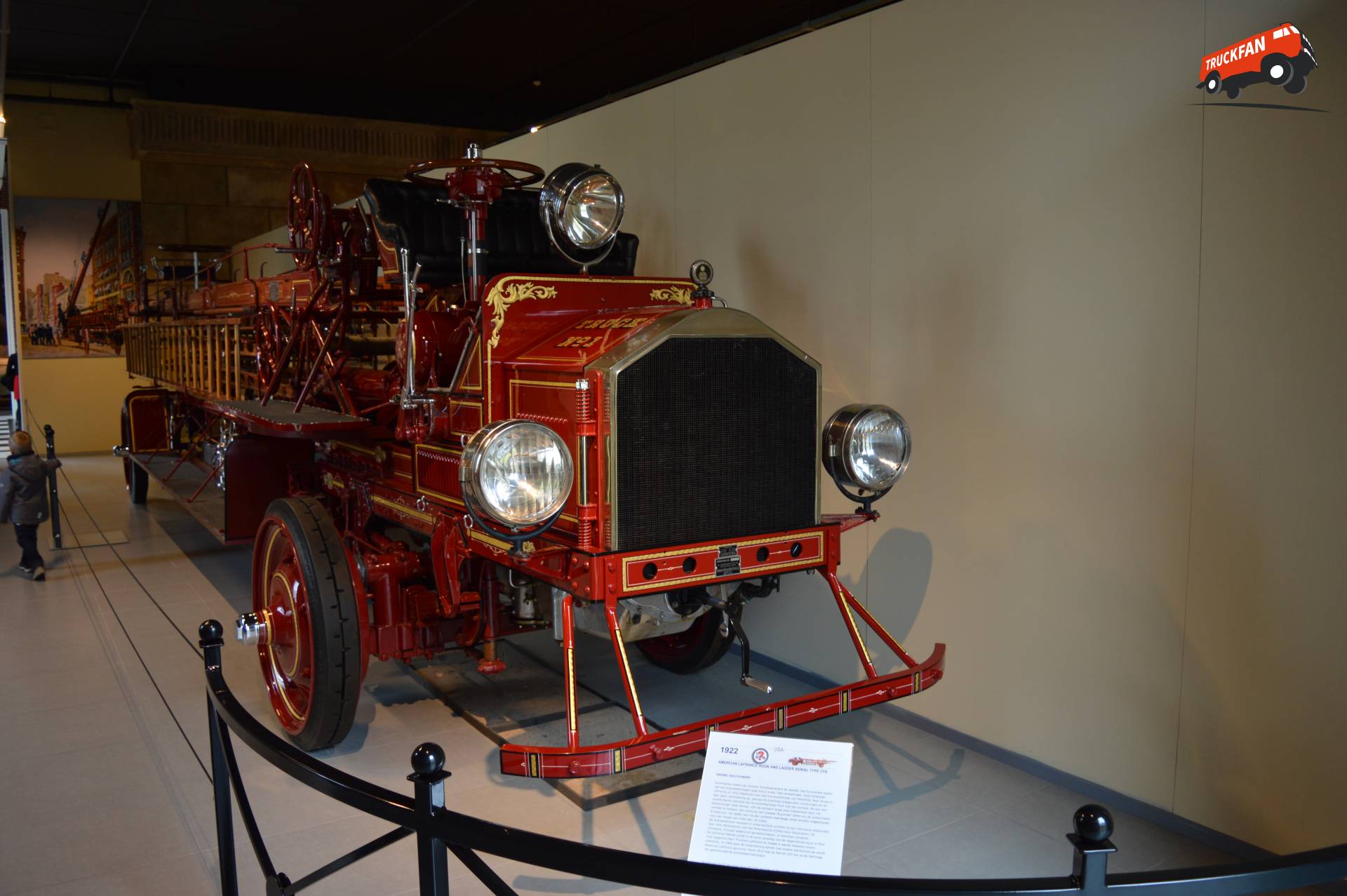 American LaFrance 31/6 brandweerwagen in Louwman Museum
