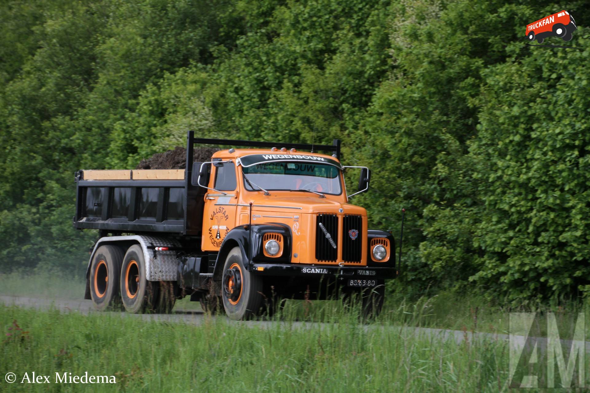 Scania LT110 Super truck in Valstar Wegenbouw kleuren