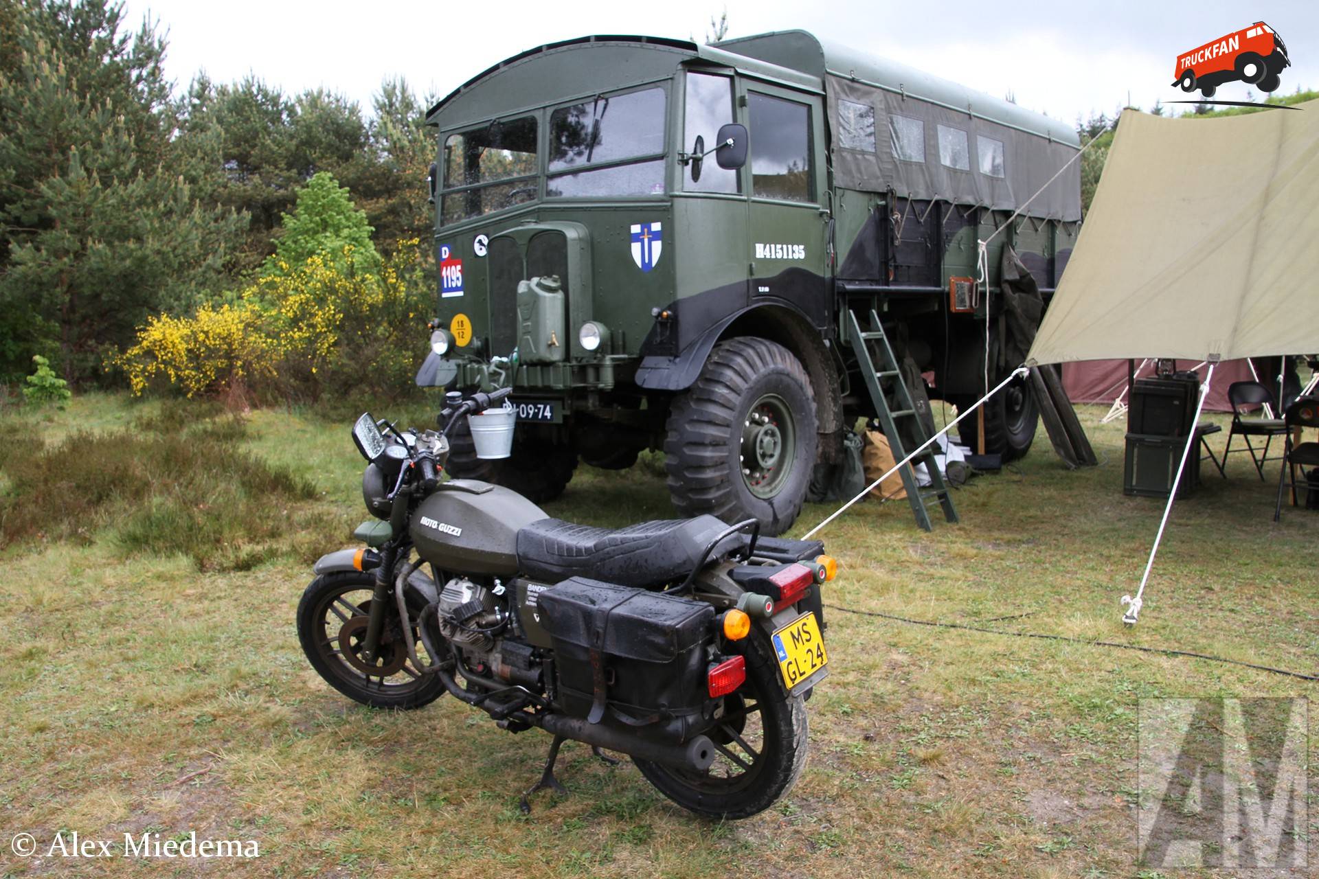 Moto Guzzi V50 III en AEC Matador 0853 op de Havelterberg