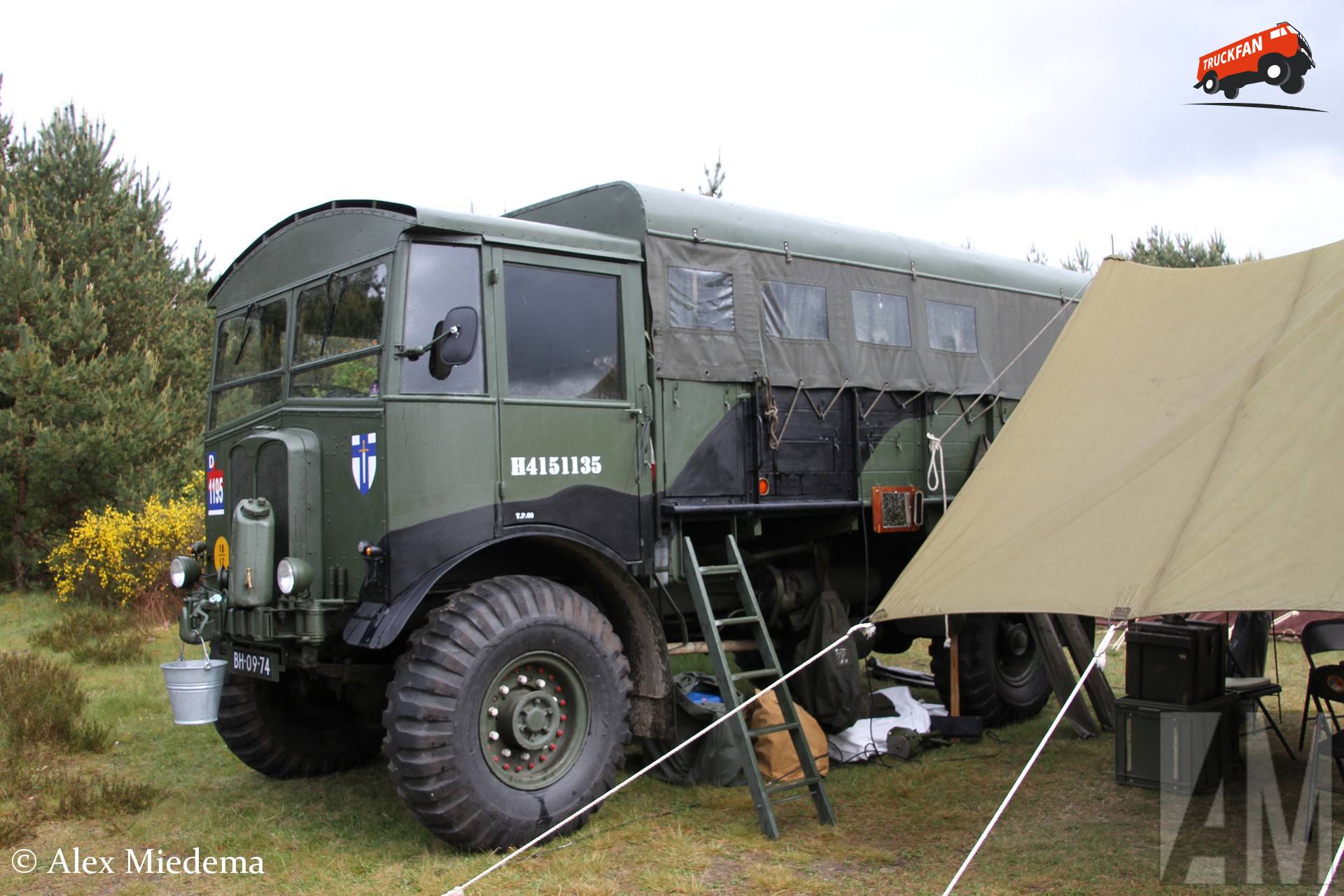 Artillerietrekker AEC Matador 0853 van DPA-lid
