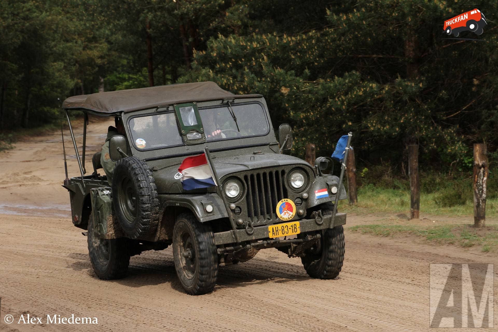 NEKAF M38A1 op oefenterrein Havelterberg