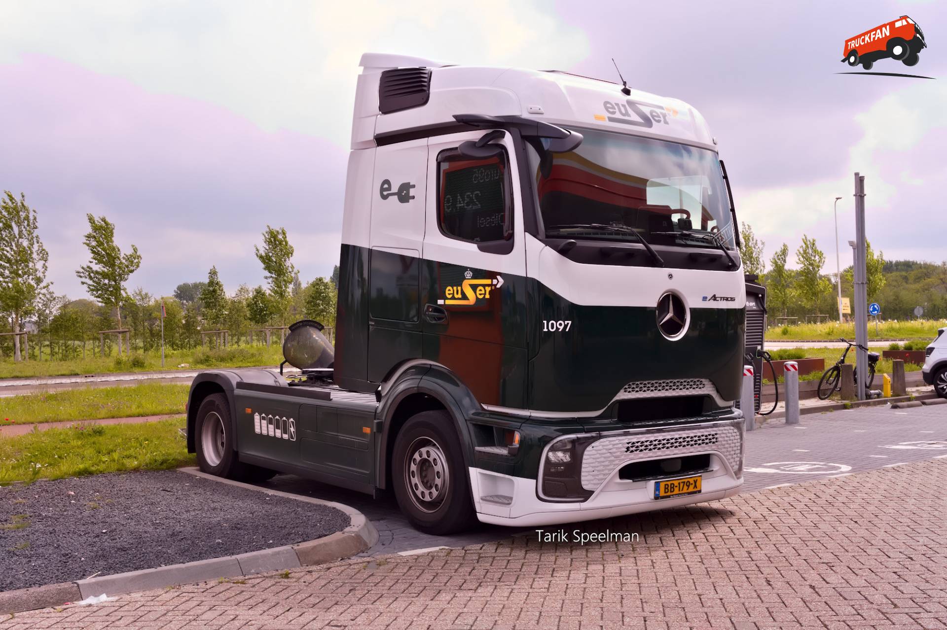 1097, Mercedes-Benz eActros ProCabin van Euser