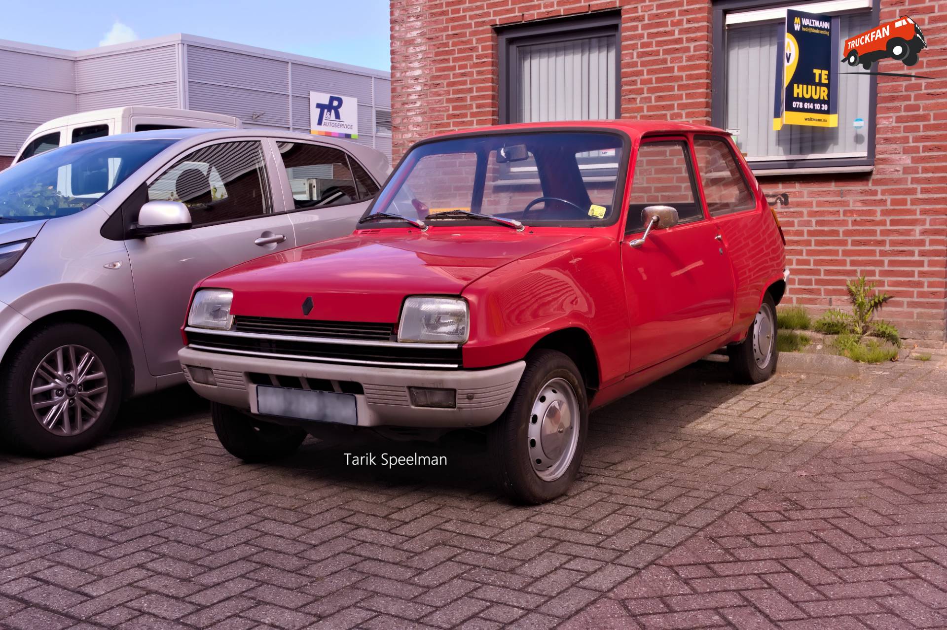 Renault R5 personenauto Hendrik-Ido-Ambacht
