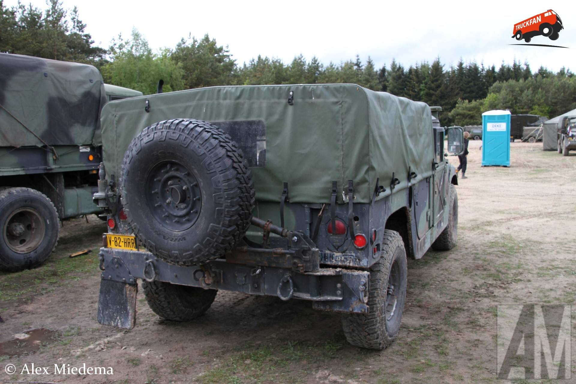 Militair voertuig AM General HMMWV tijdens DPA evenement