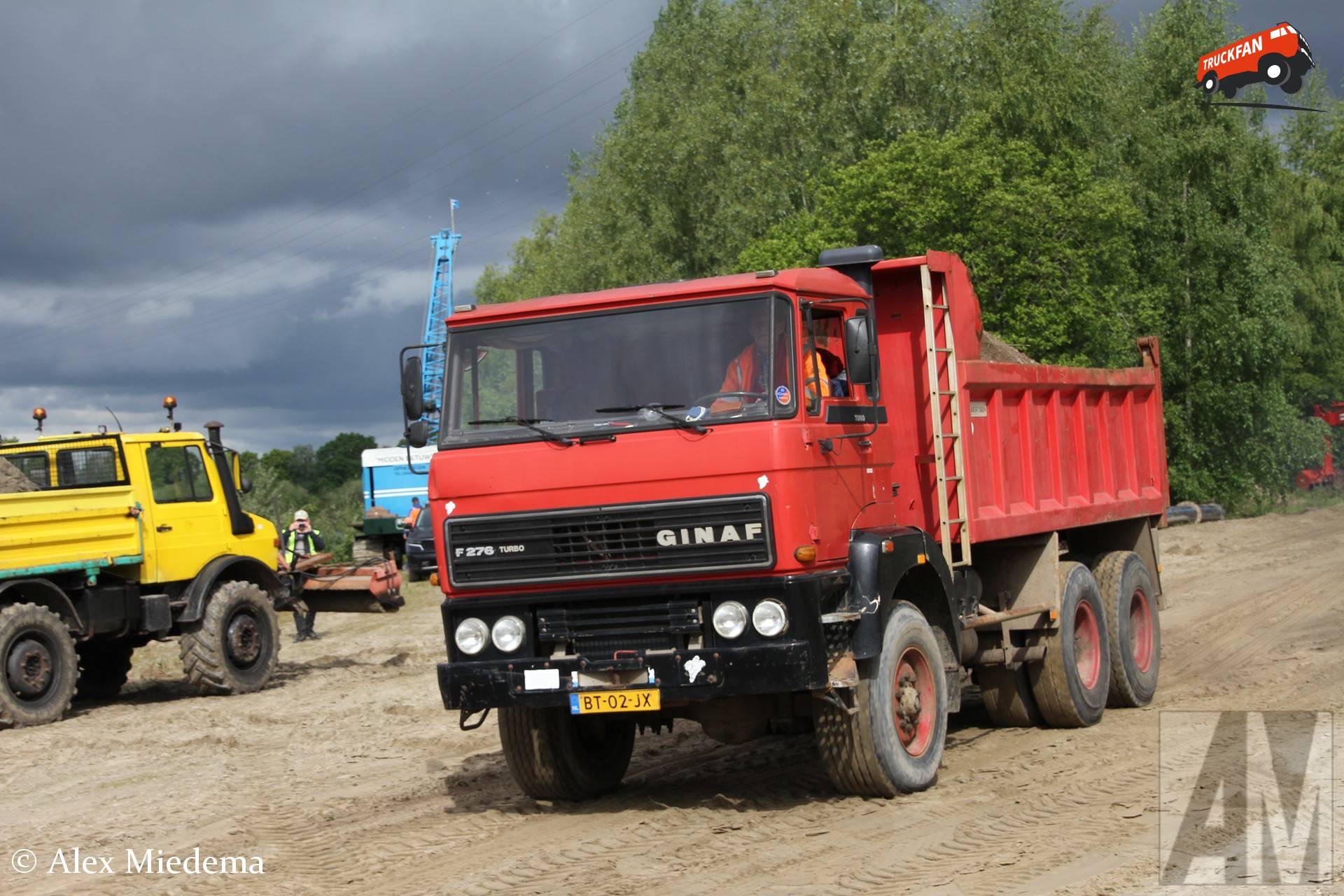 GINAF F276 truck at Sandpit De Dormelaar