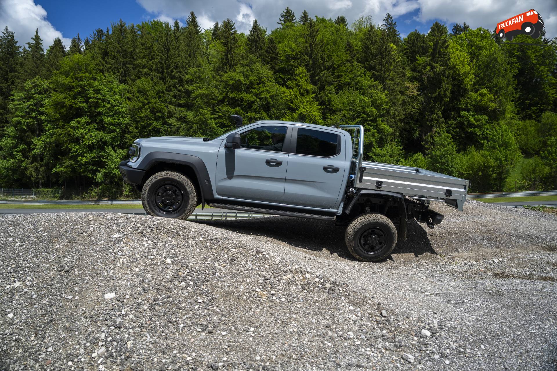 Ford Ranger Super Duty pick-up truck