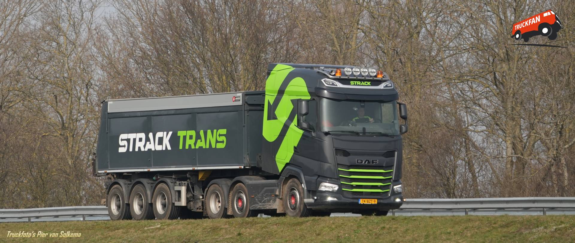 DAF XG truck van Strack Trans