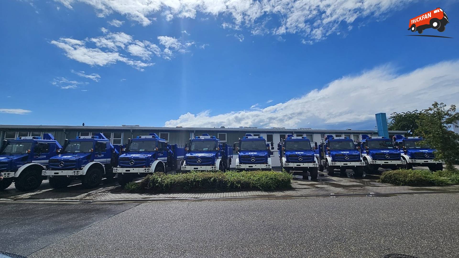 66 nieuwe Unimog U 5025 hulpverleningsvoertuigen voor THW
